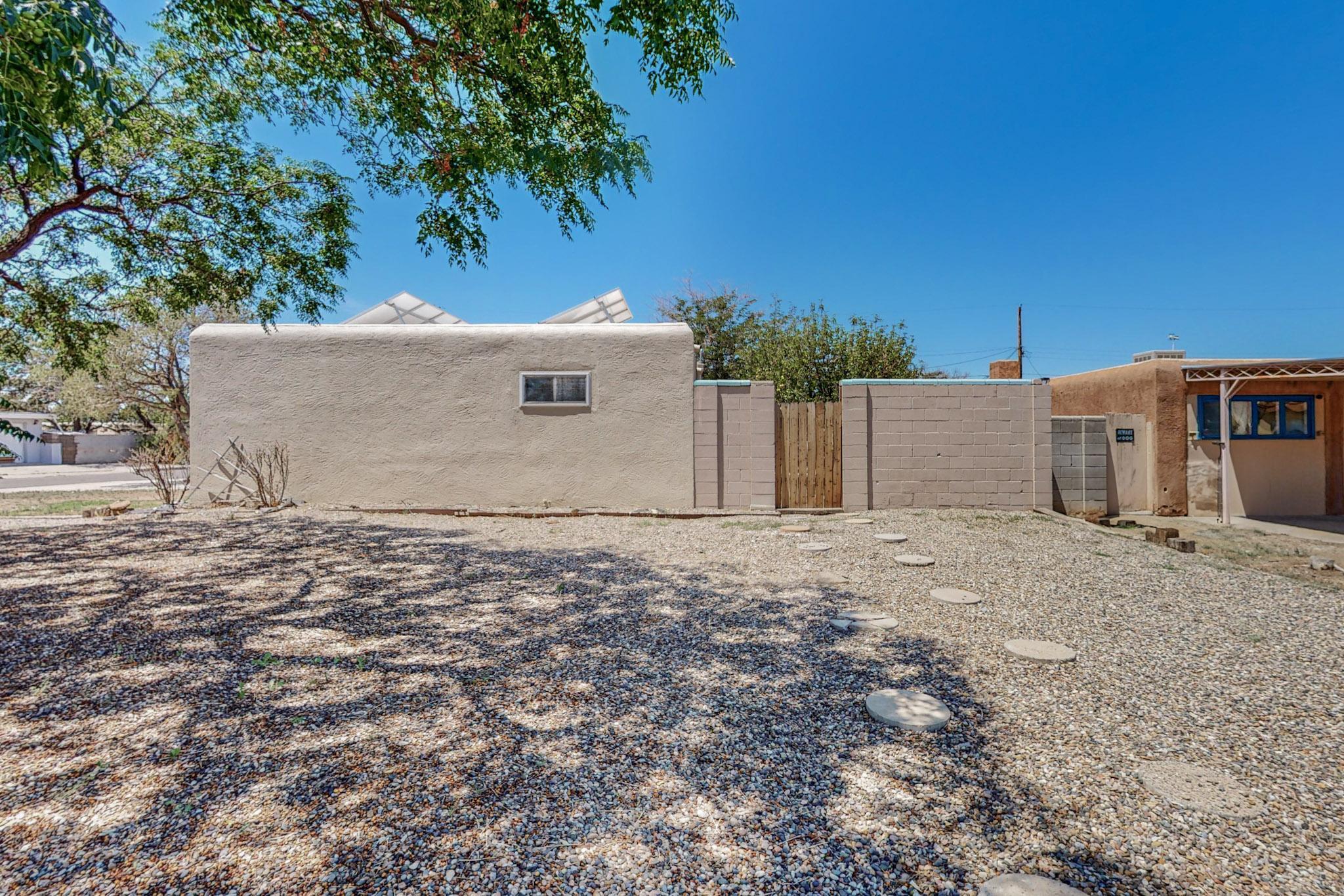 933 Indiana Street SE