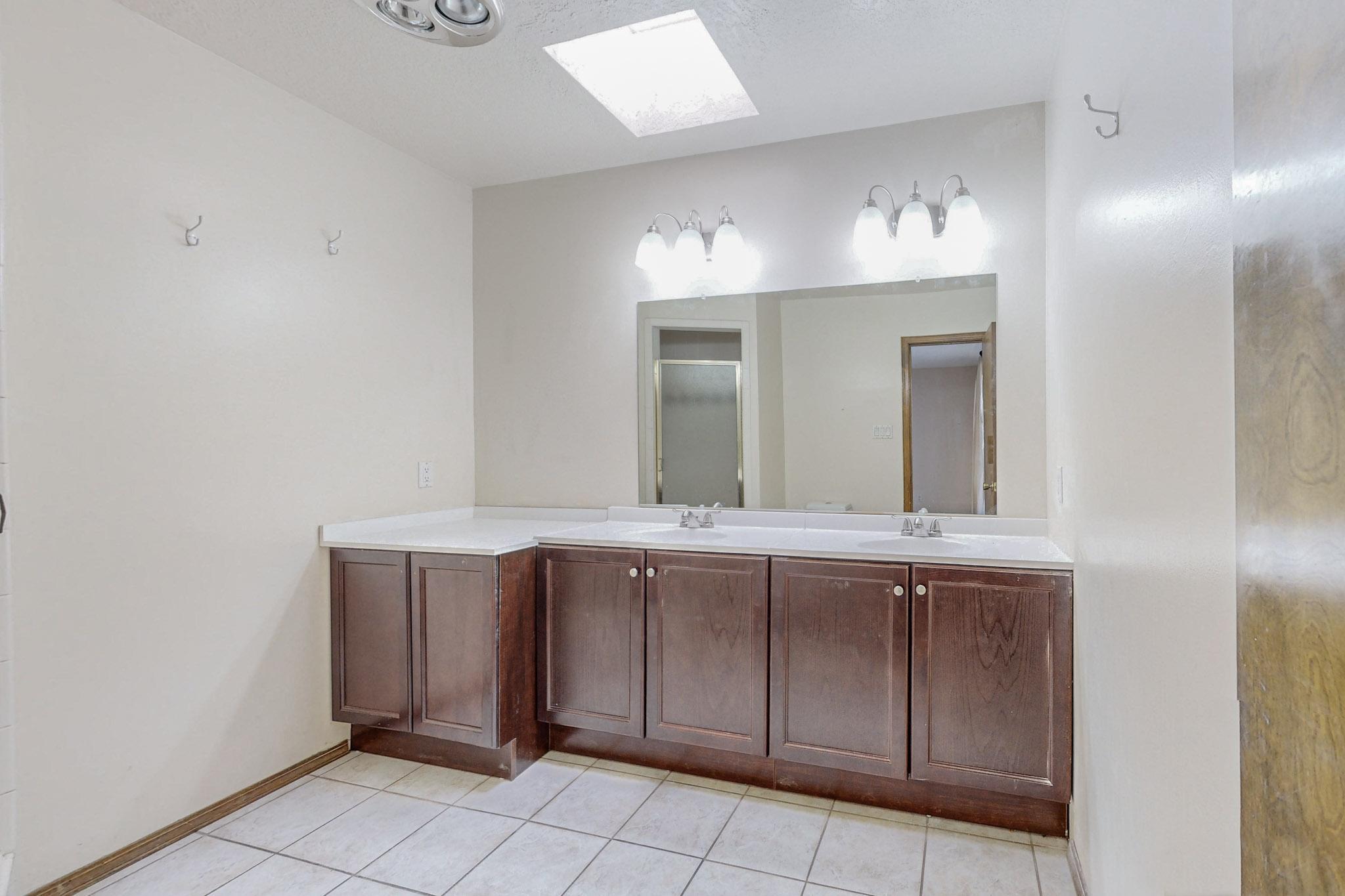 2408 Punta De Vista Drive NE