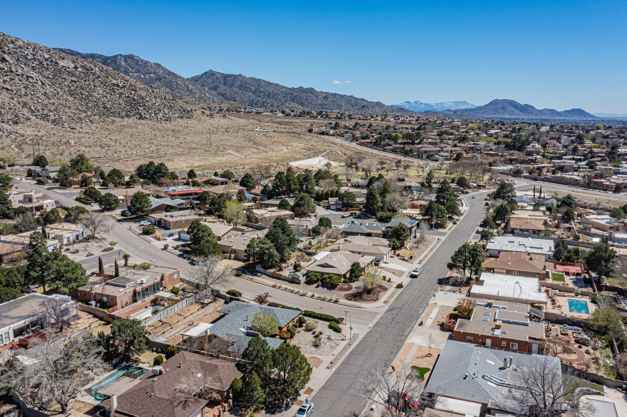 2408 Punta De Vista Drive NE