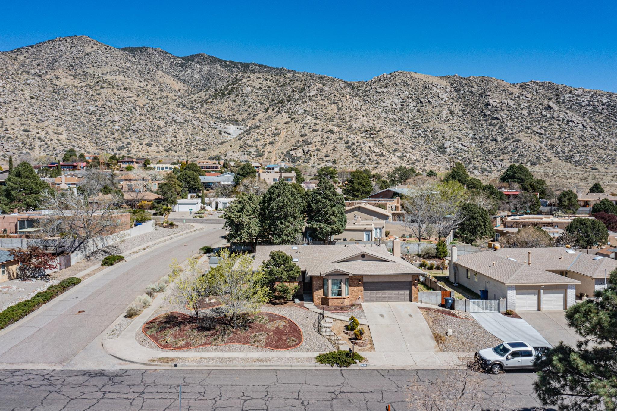 2408 Punta De Vista Drive NE