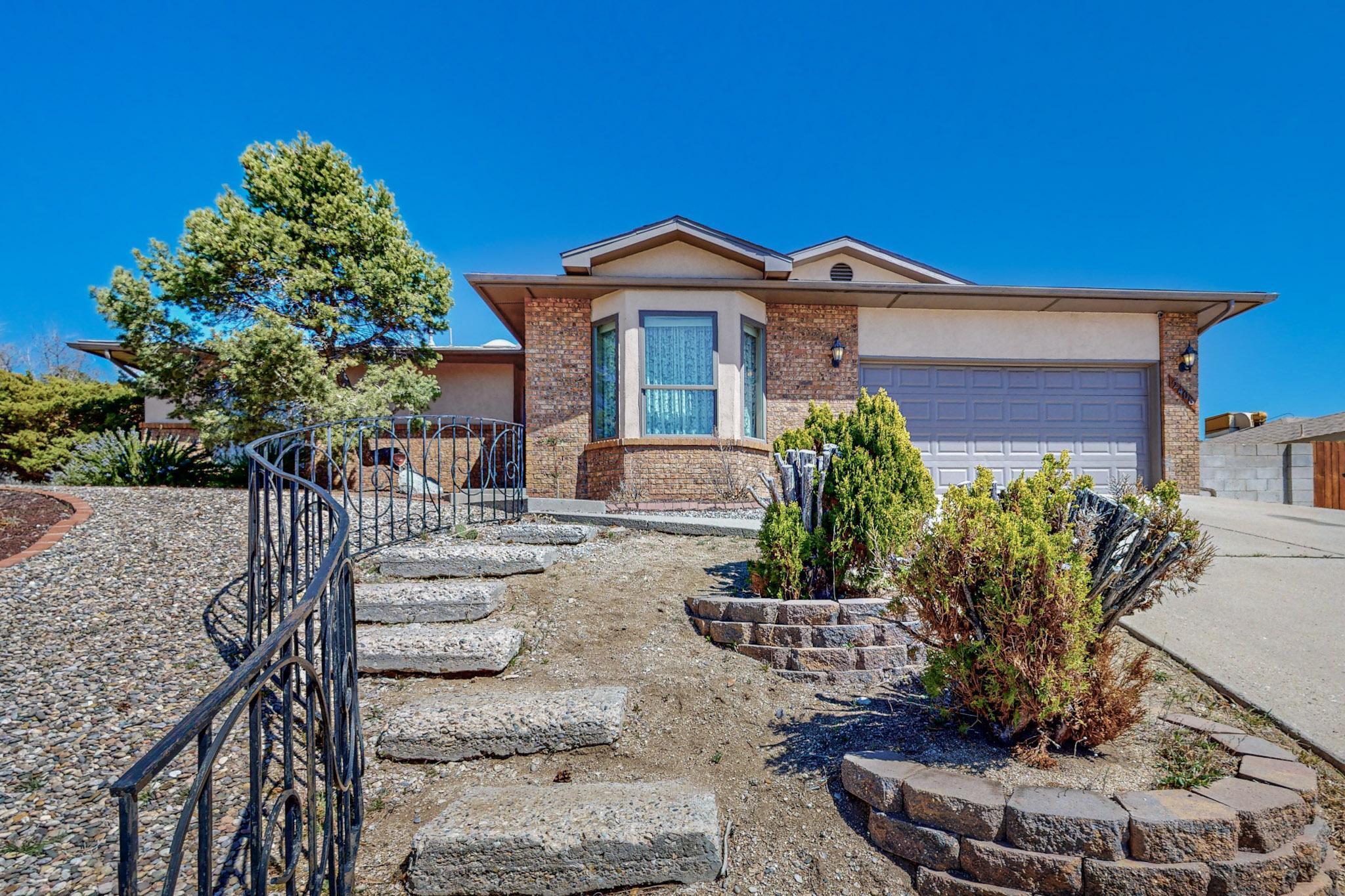 2408 Punta De Vista Drive NE