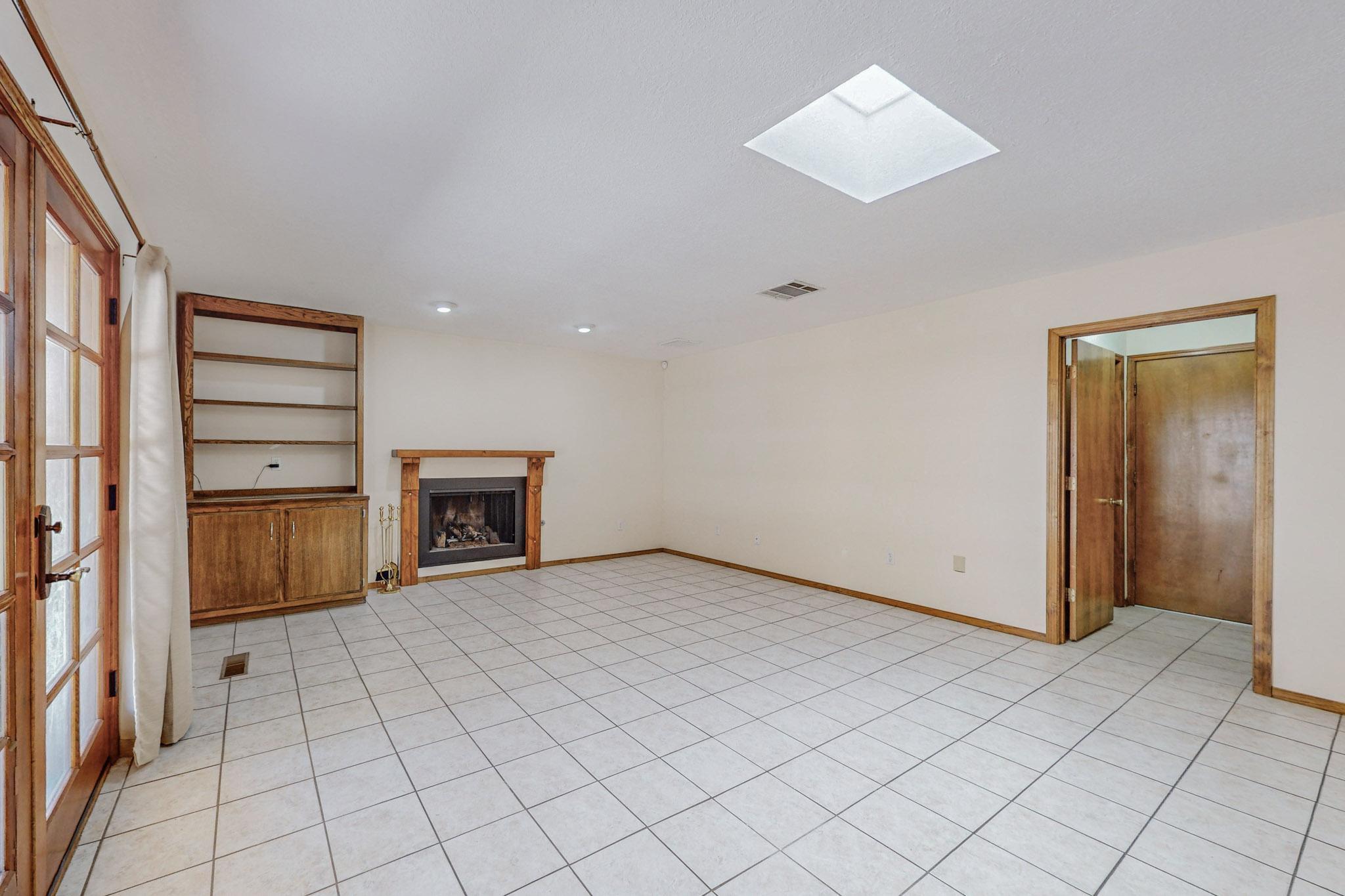 2408 Punta De Vista Drive NE