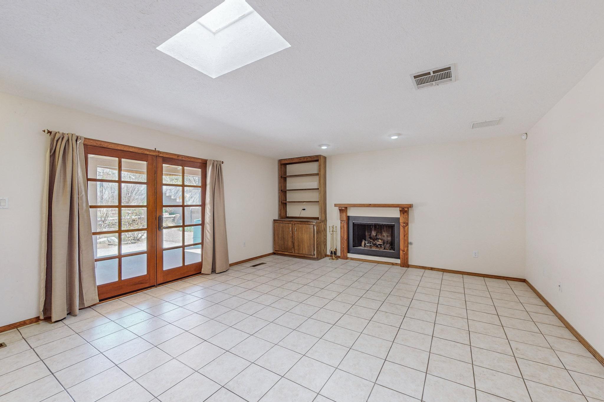 2408 Punta De Vista Drive NE