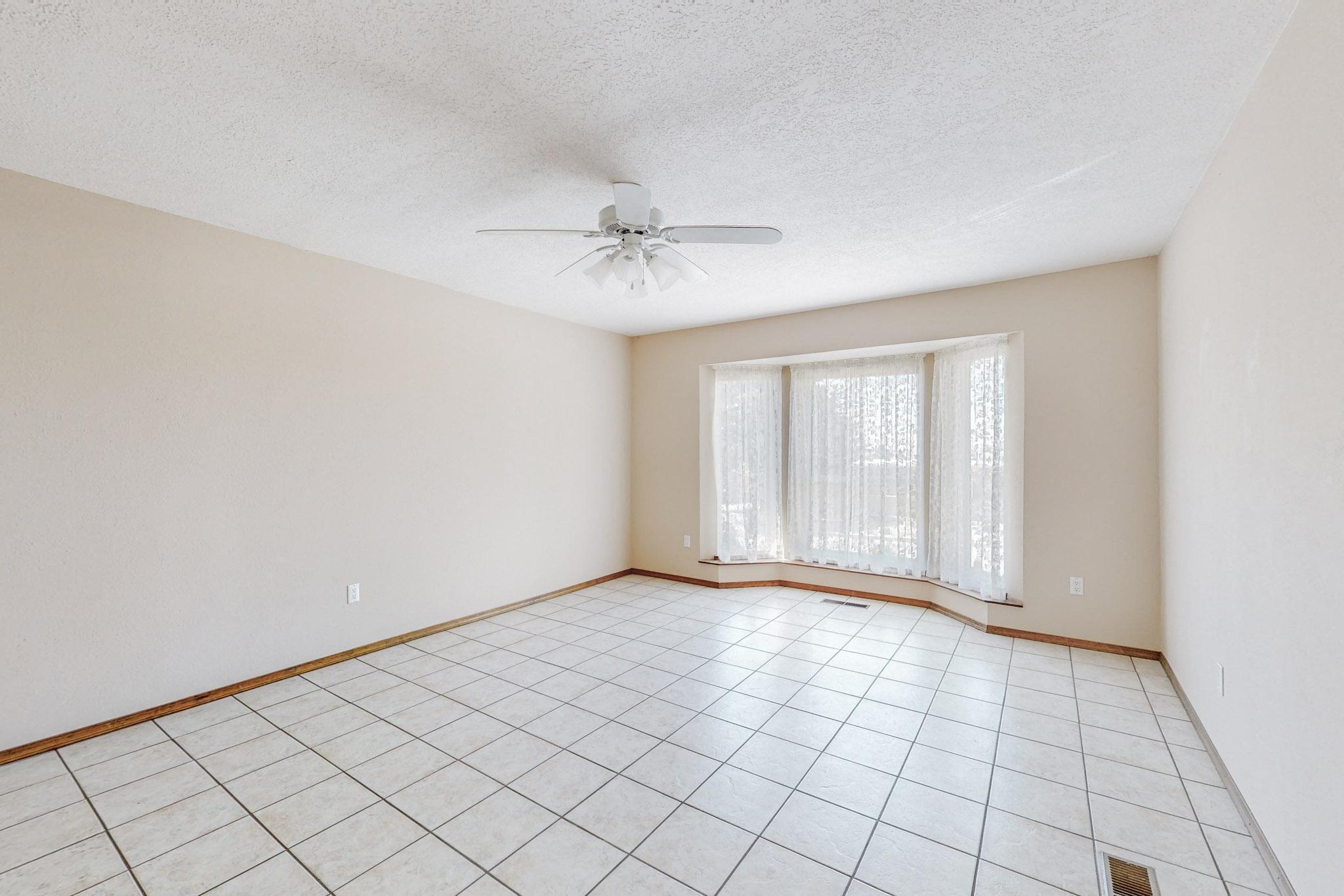 2408 Punta De Vista Drive NE