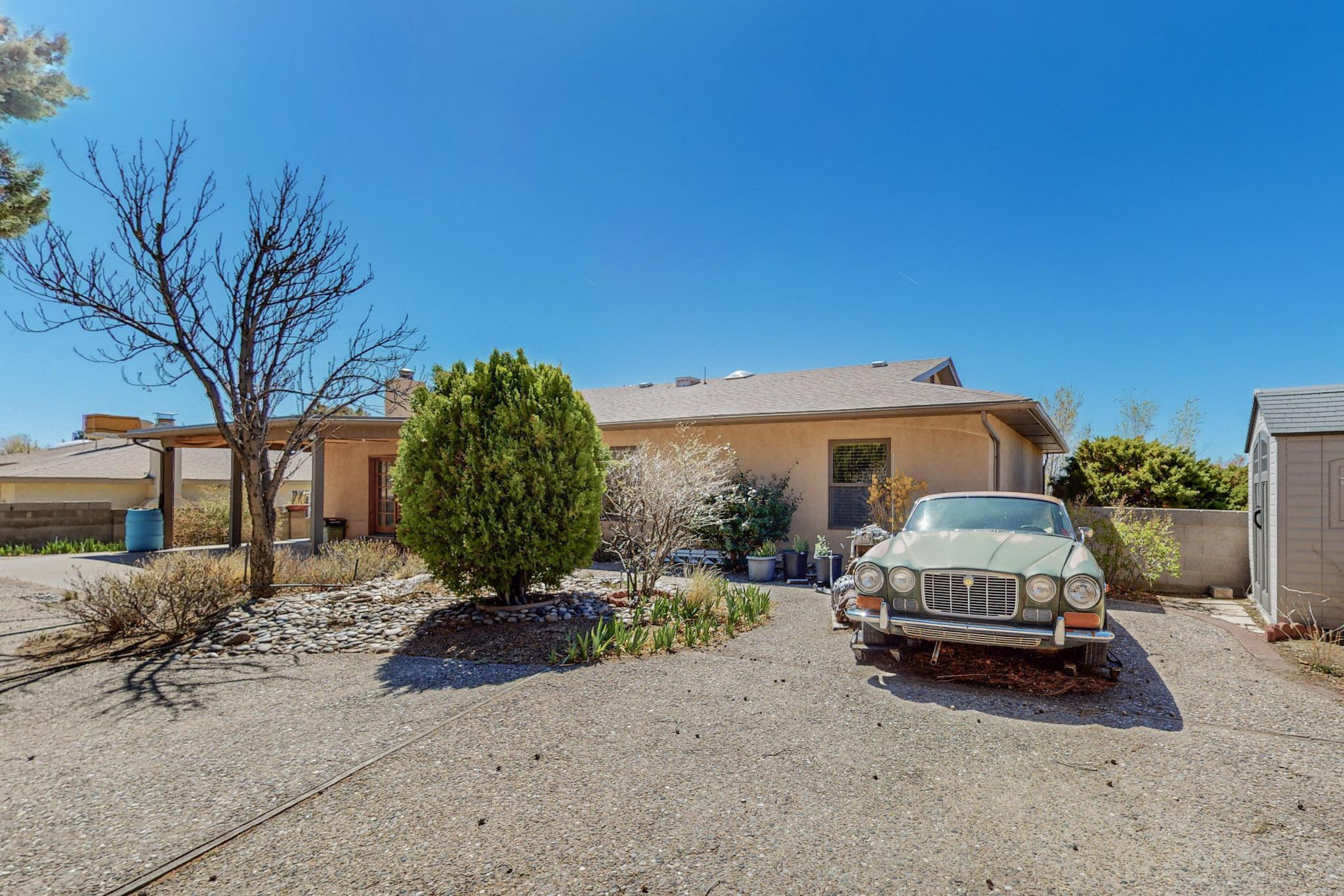 2408 Punta De Vista Drive NE