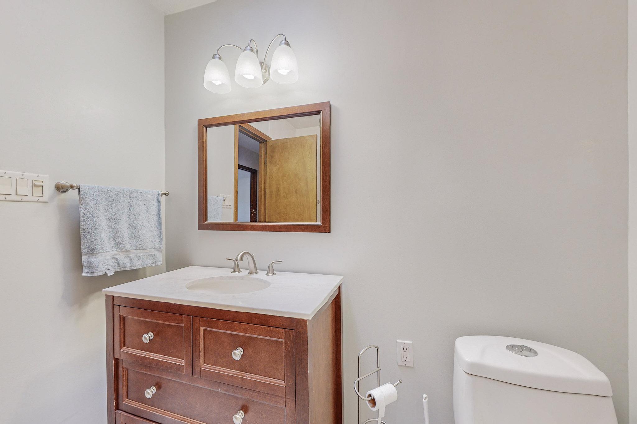 2408 Punta De Vista Drive NE