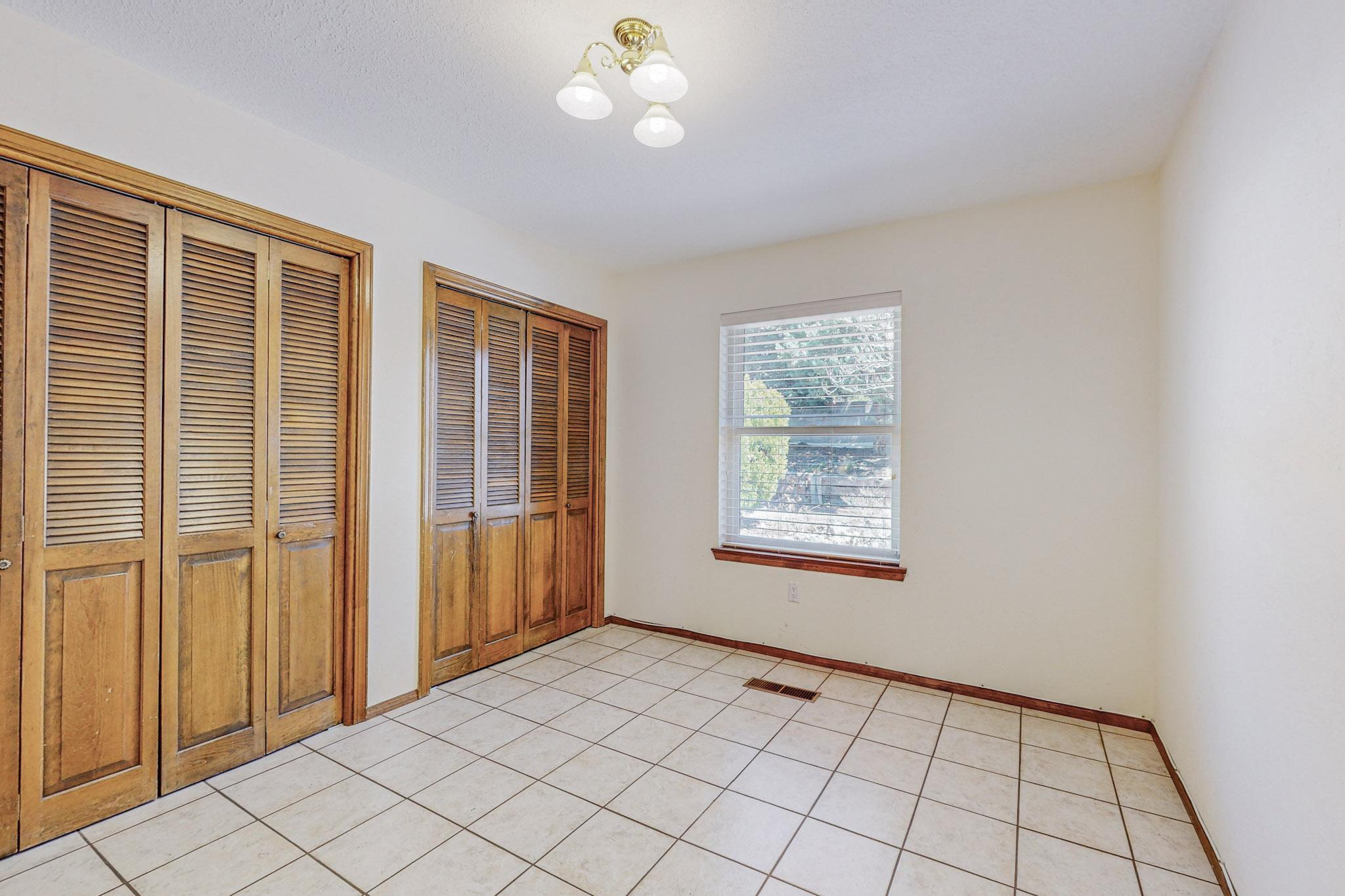 2408 Punta De Vista Drive NE