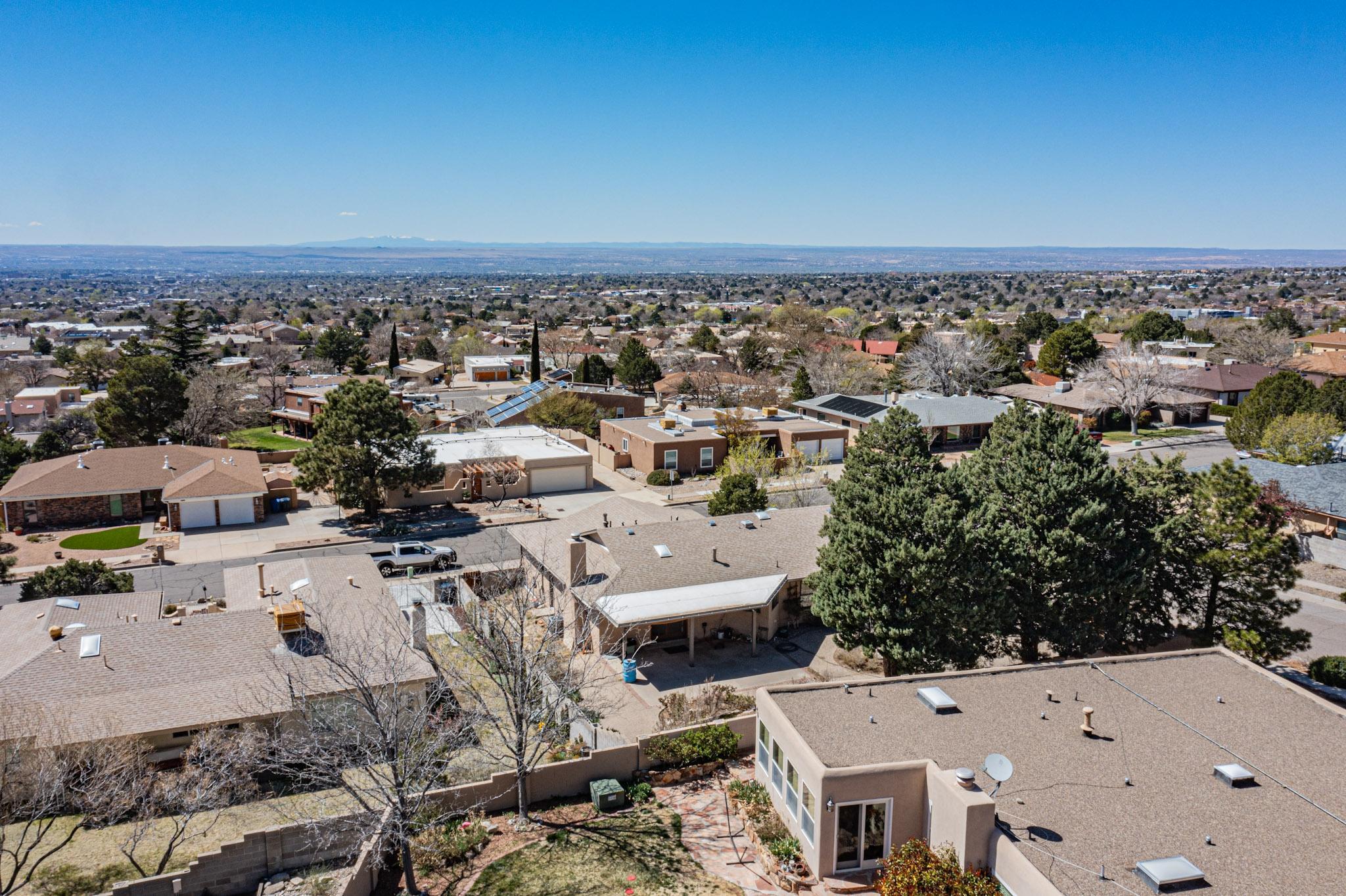 2408 Punta De Vista Drive NE