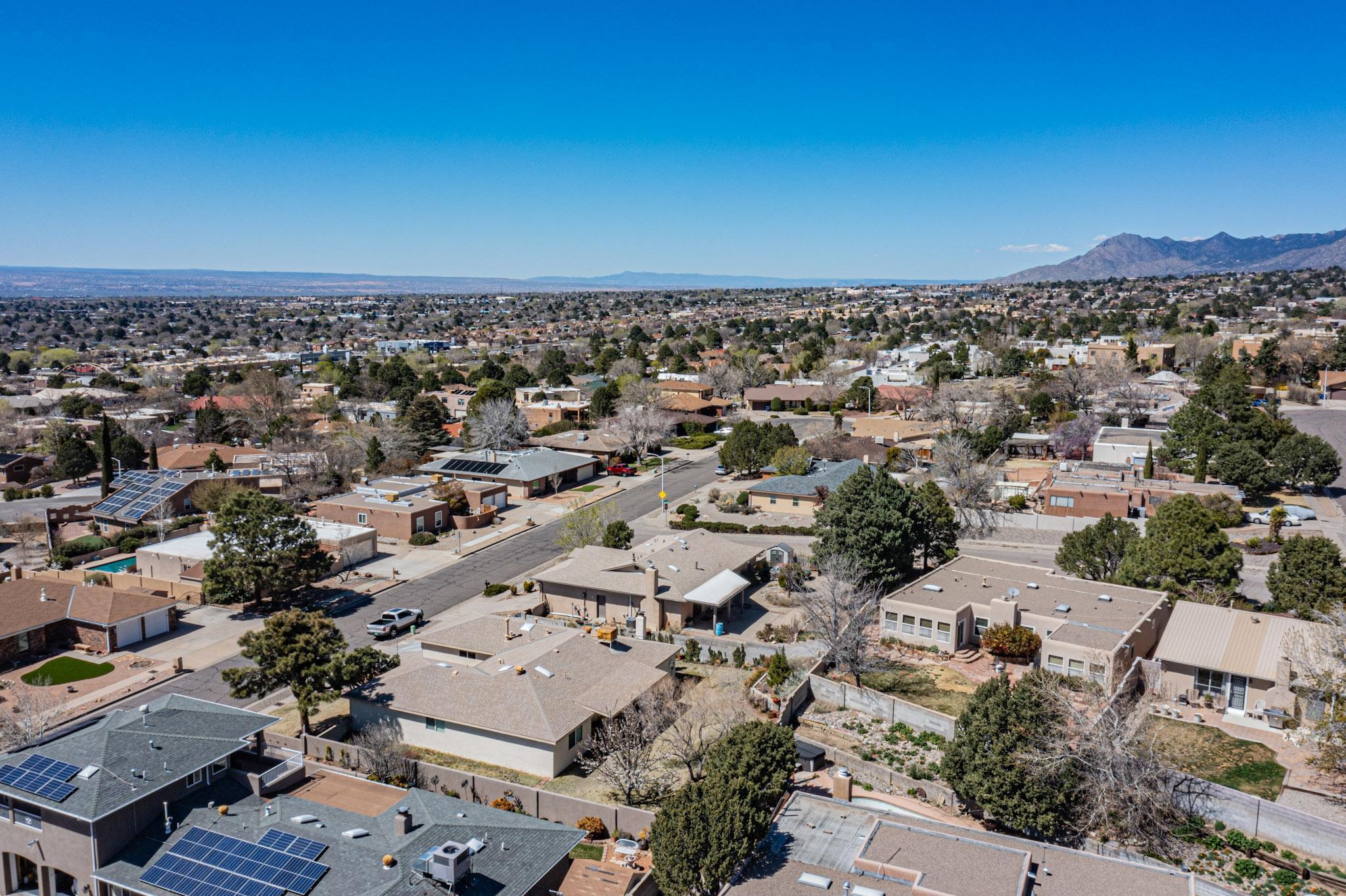 2408 Punta De Vista Drive NE