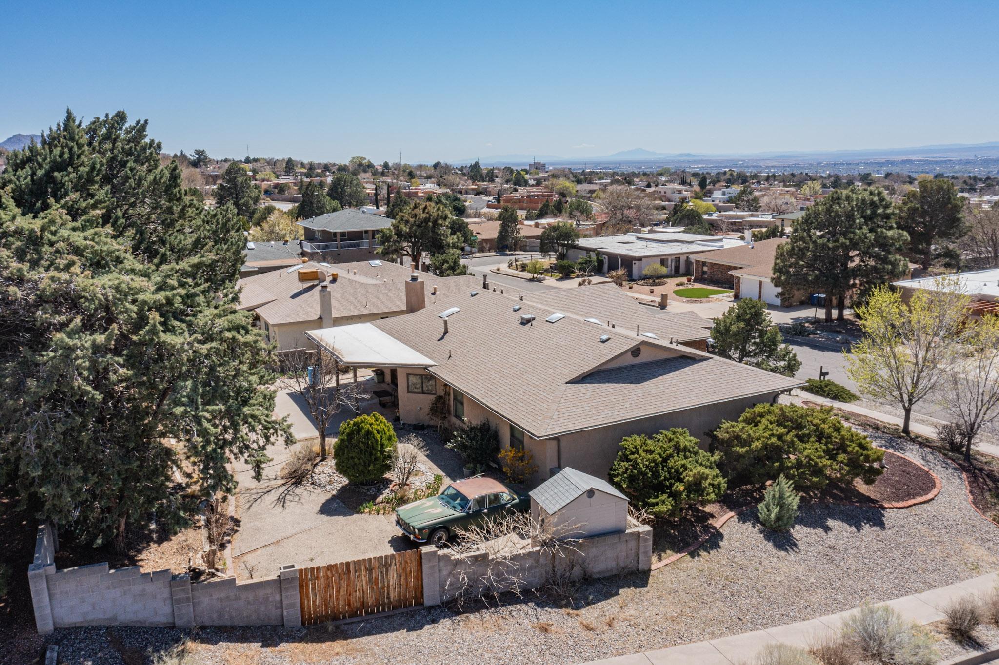 2408 Punta De Vista Drive NE