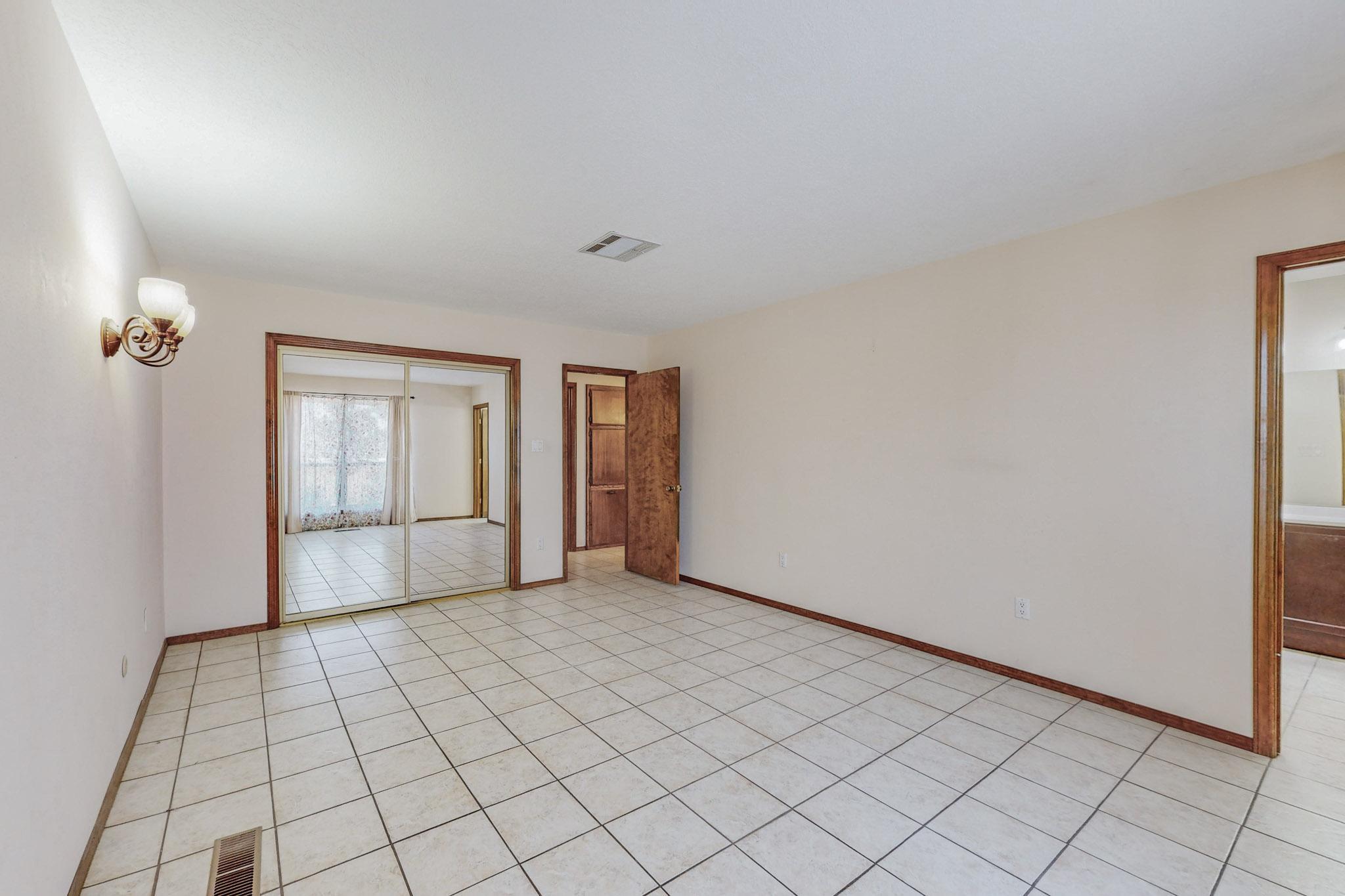 2408 Punta De Vista Drive NE