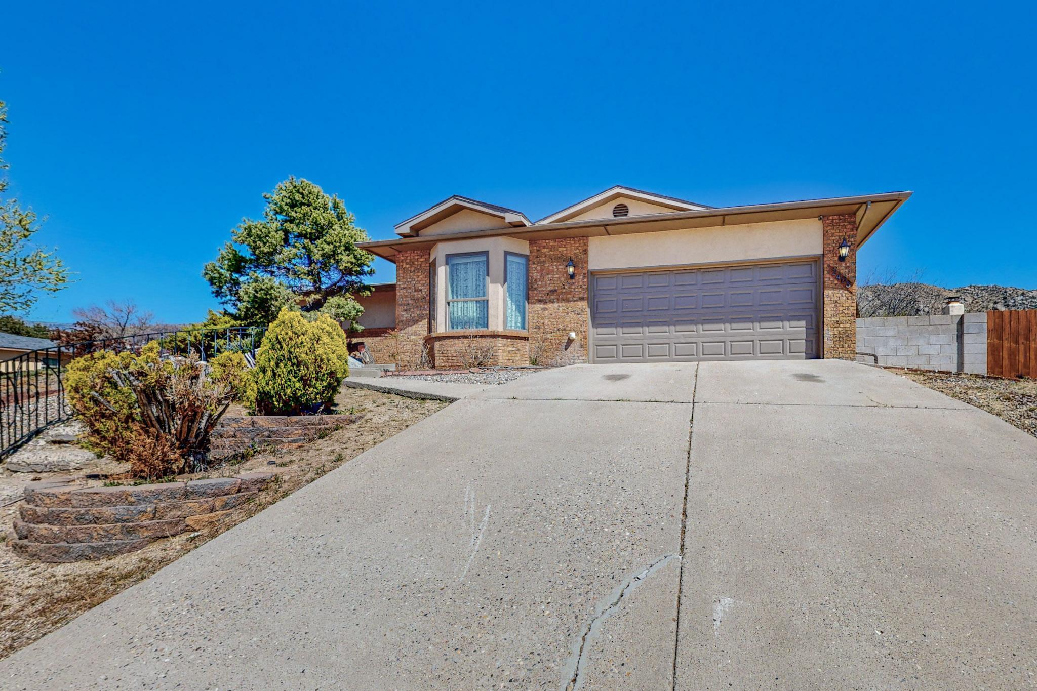 2408 Punta De Vista Drive NE