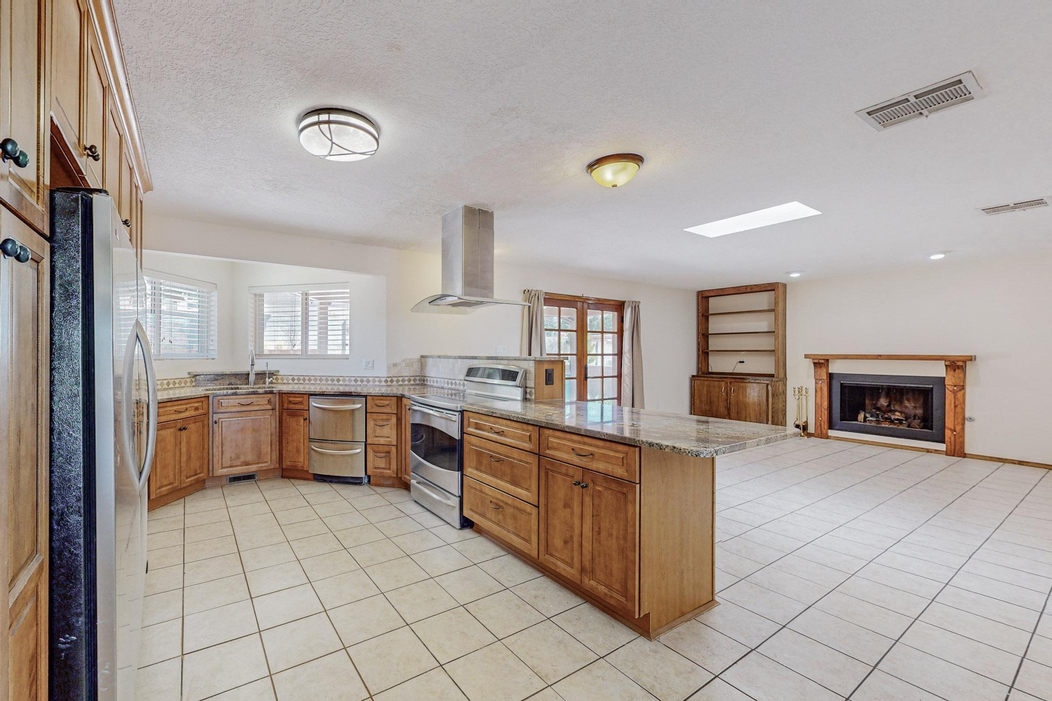 2408 Punta De Vista Drive NE