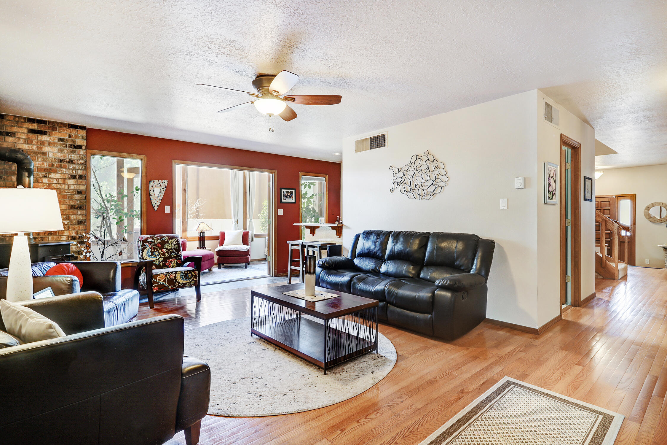 1004 DASKALOS Drive NE