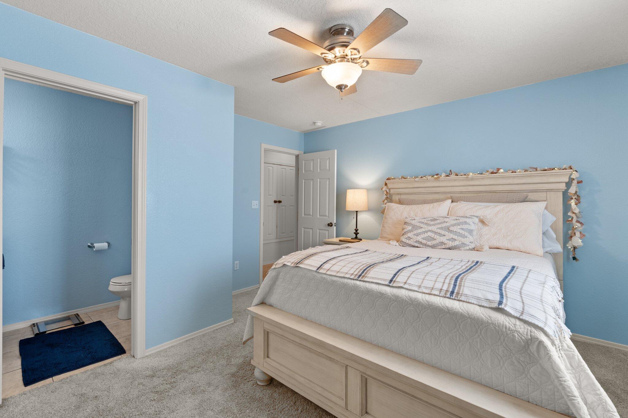 4701 Morris Street NE 203