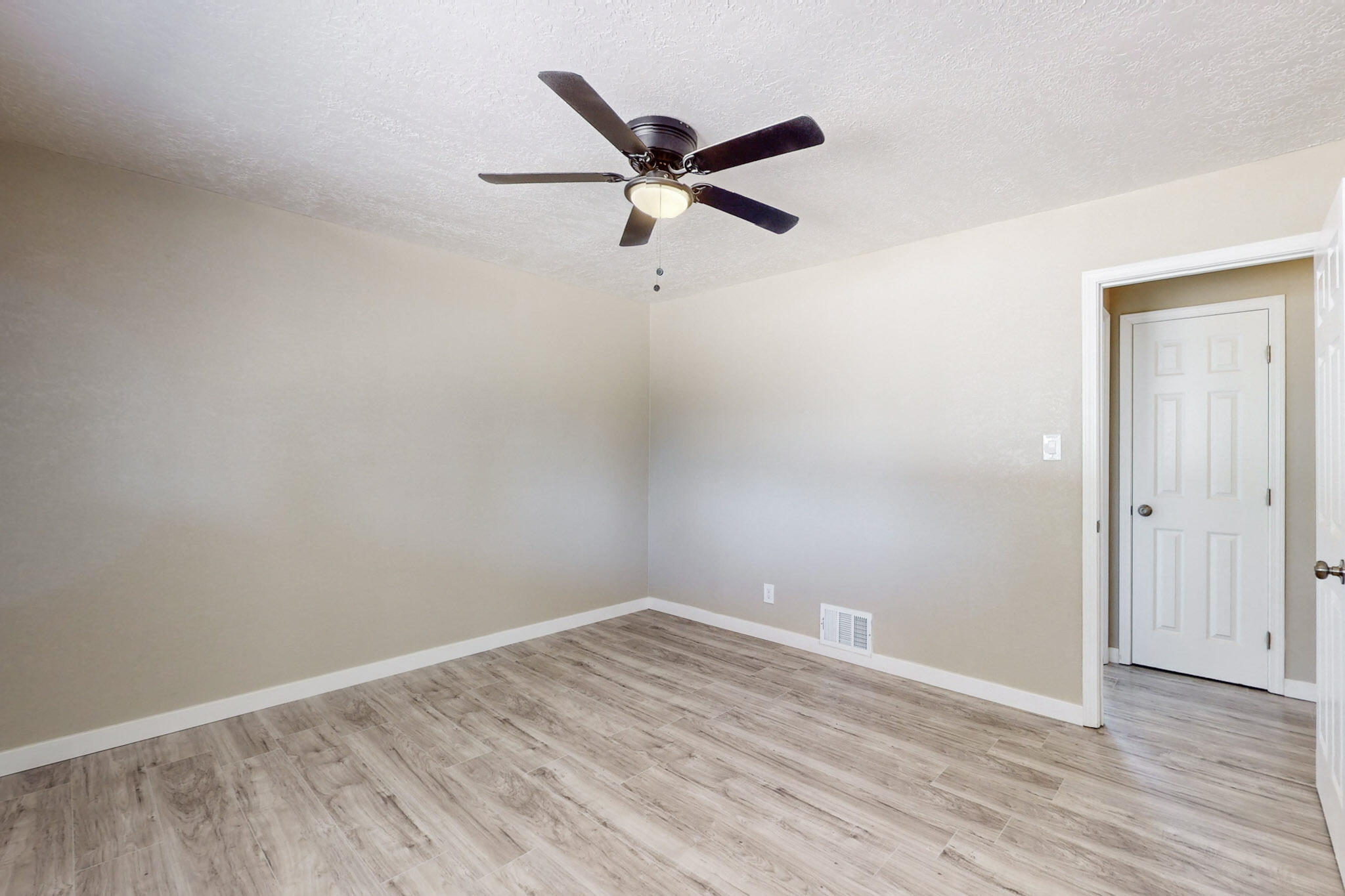 5509 ARVILLA Avenue NE