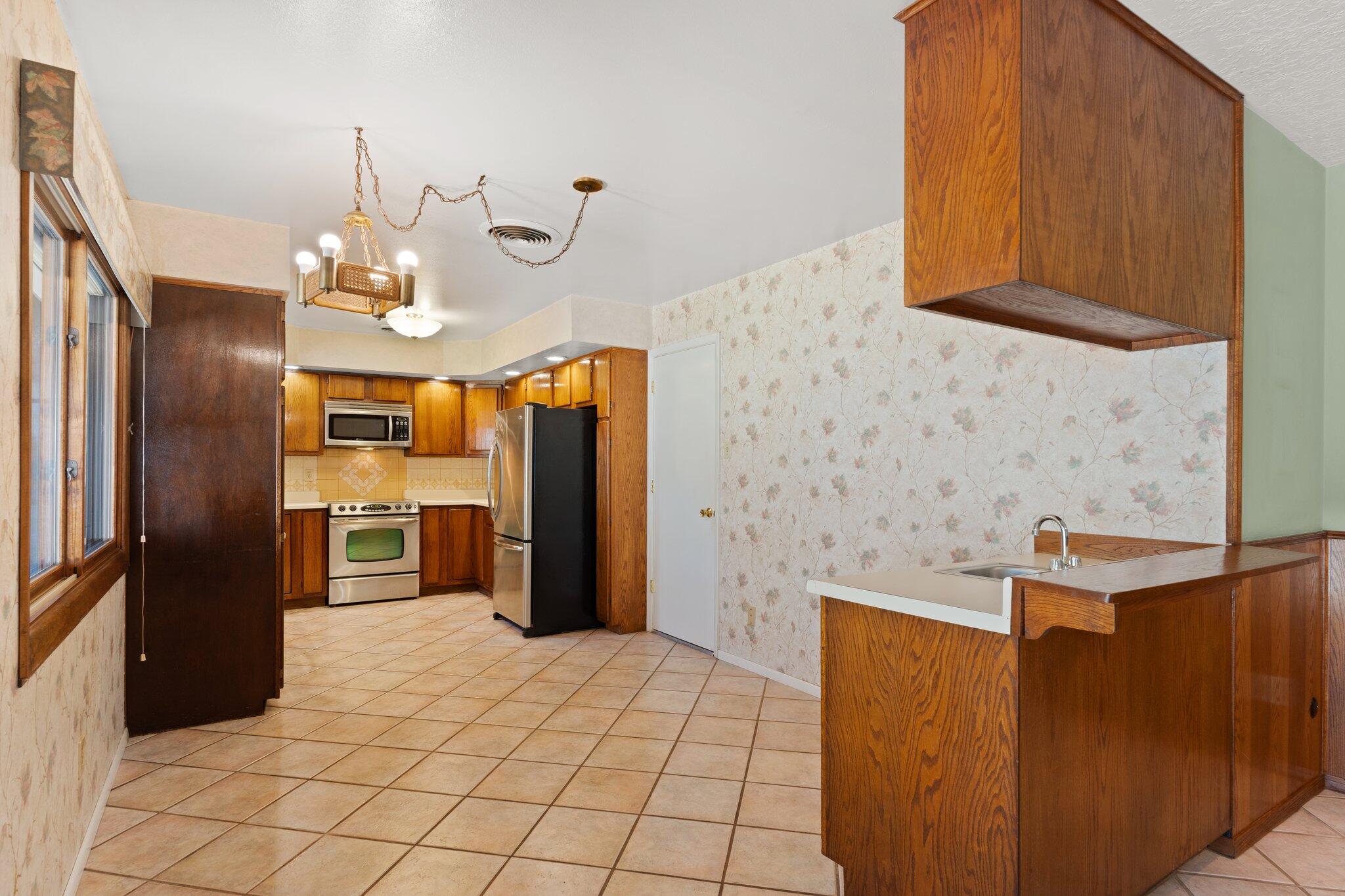 4620 Sherwood Street NE