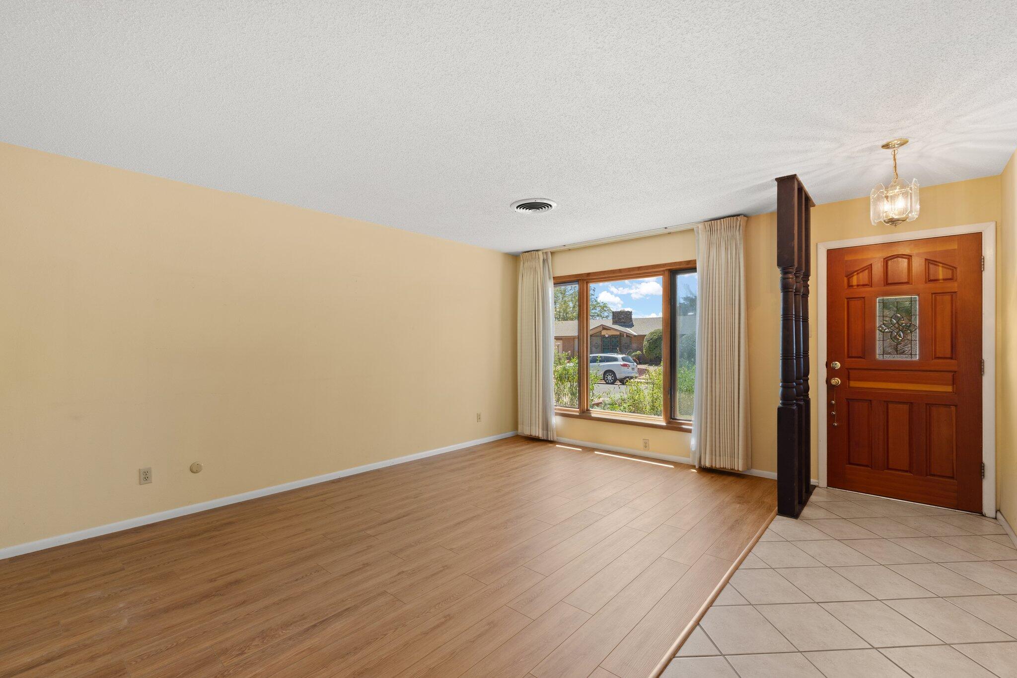 4620 Sherwood Street NE