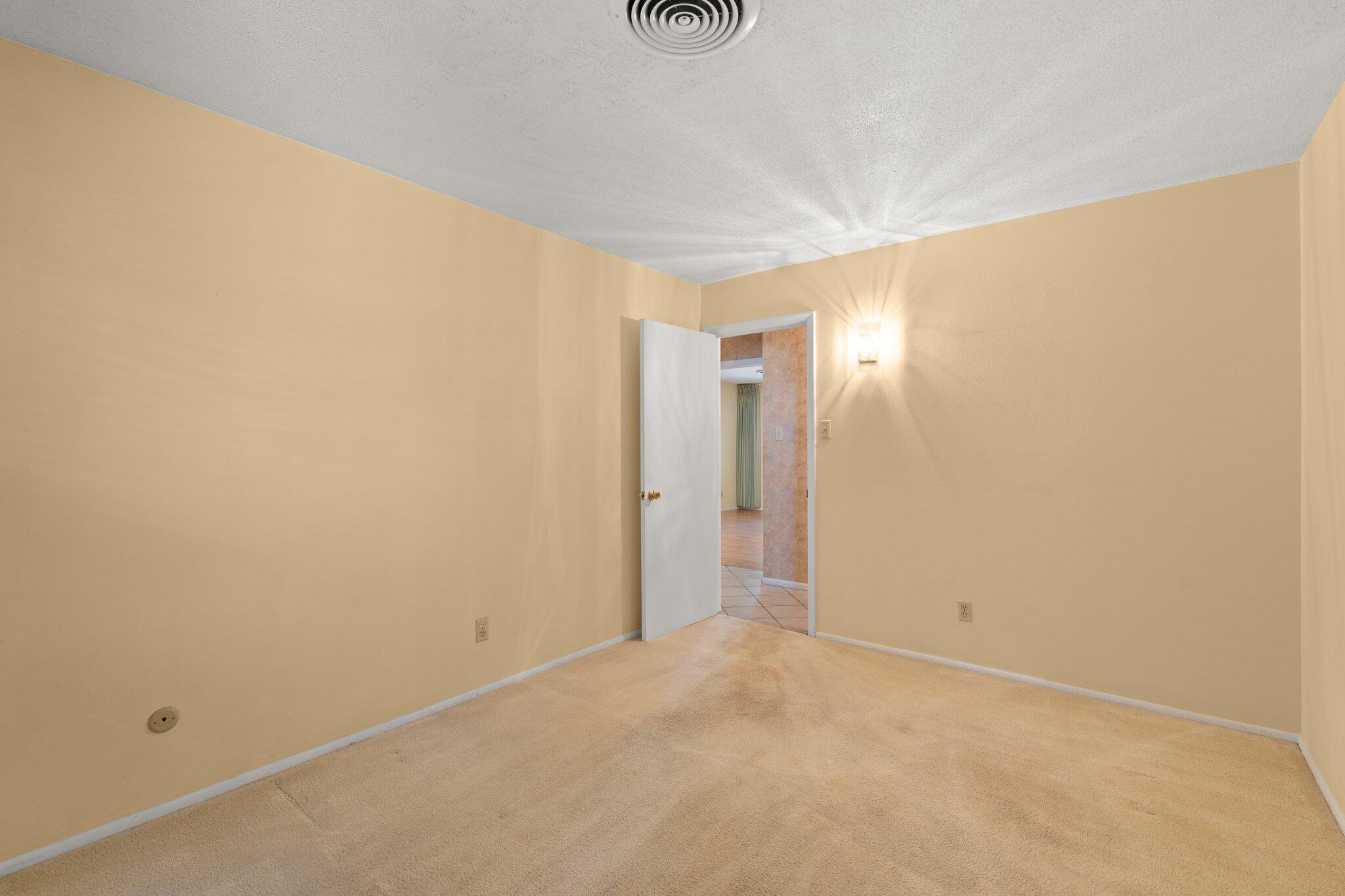 4620 Sherwood Street NE