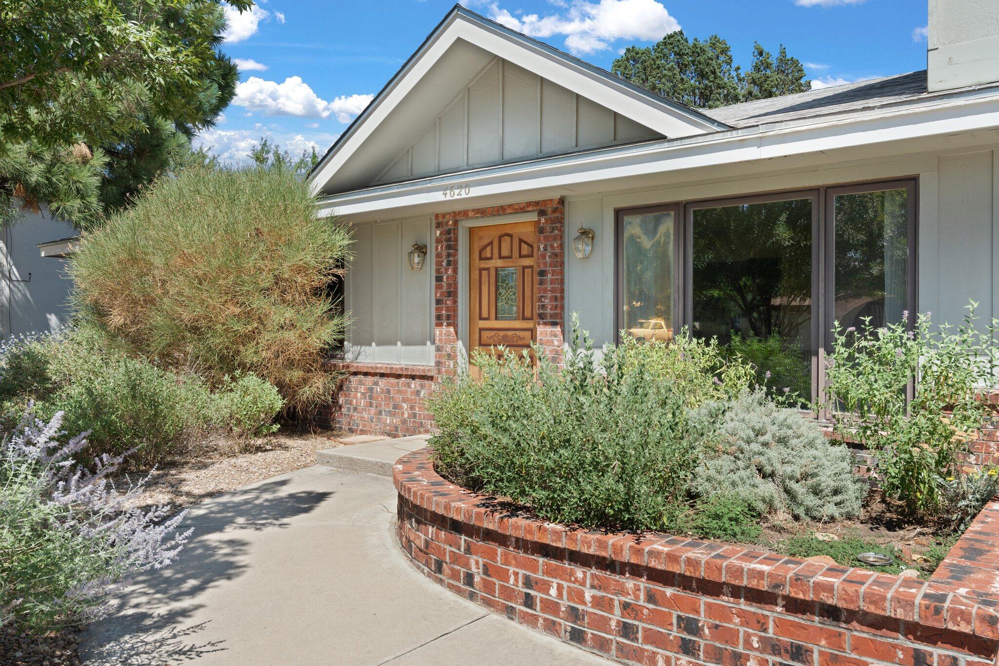 4620 Sherwood Street NE