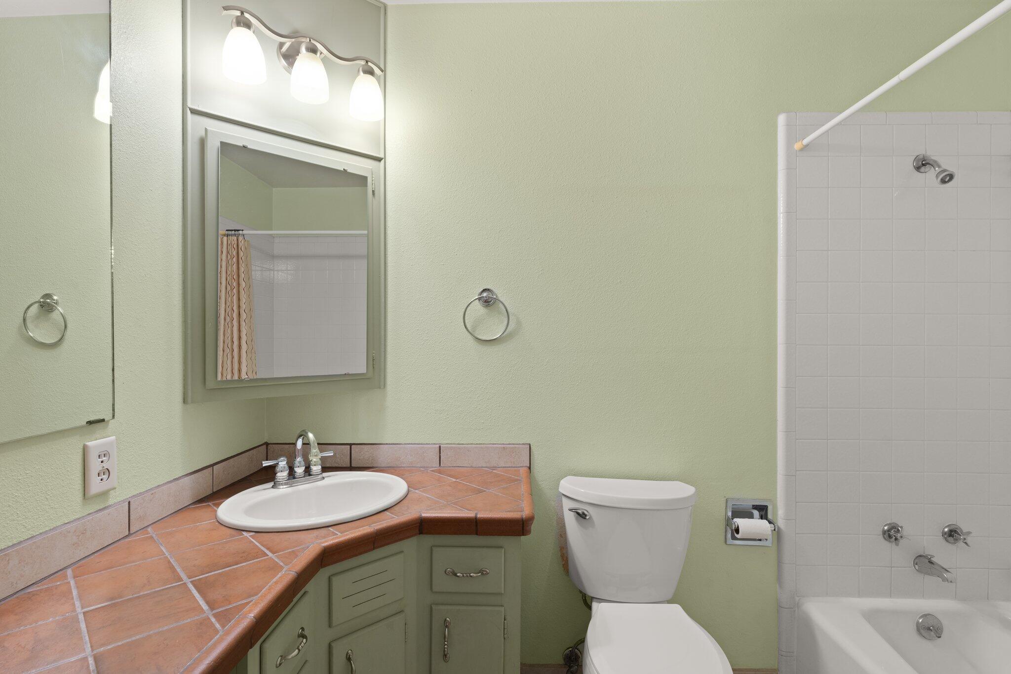 4620 Sherwood Street NE