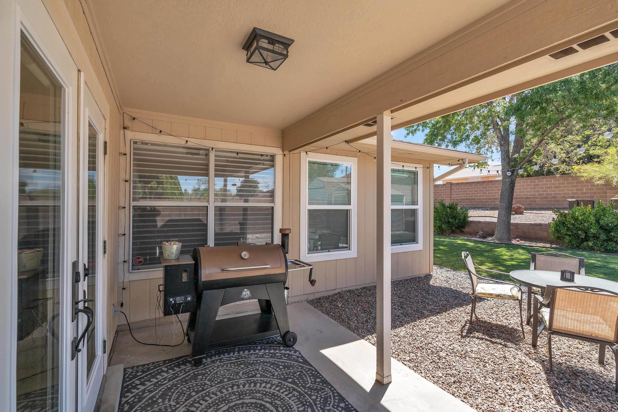 2579 Shavano Peak Drive NE