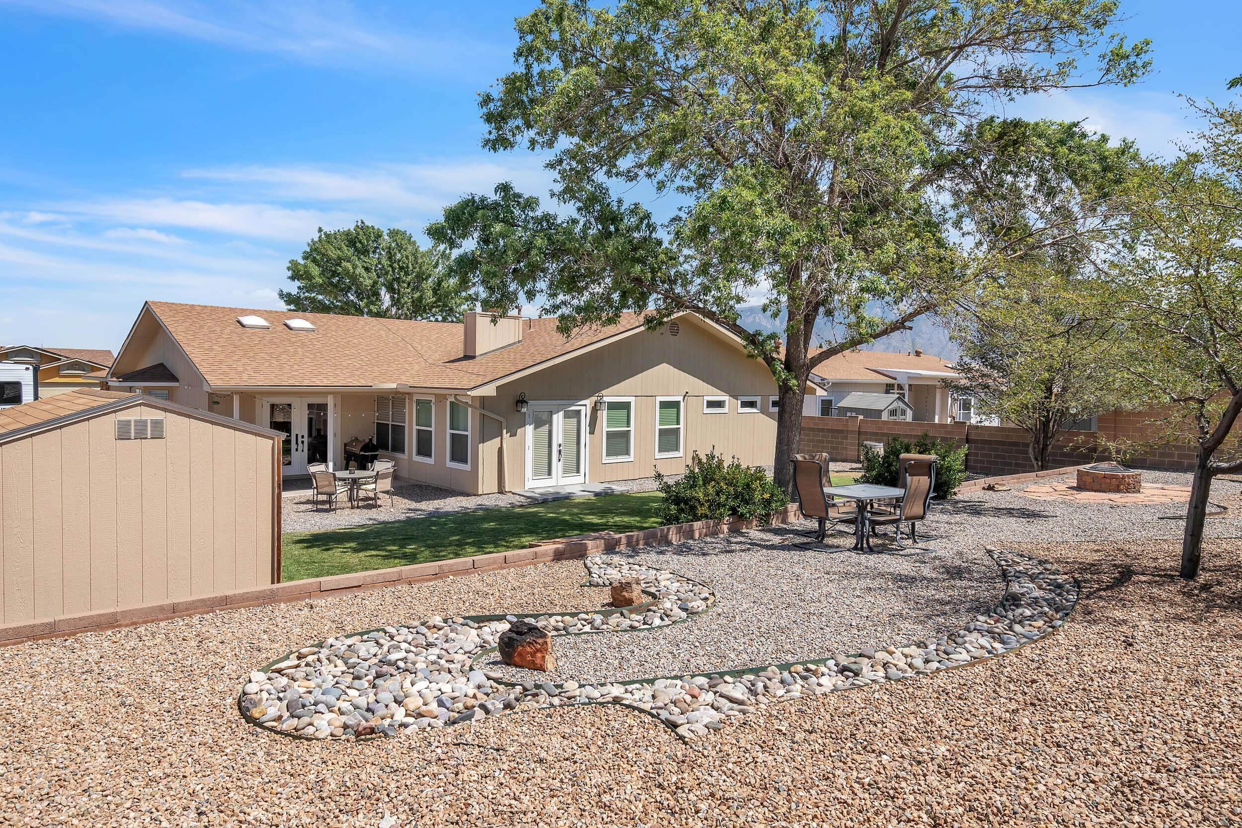 2579 Shavano Peak Drive NE