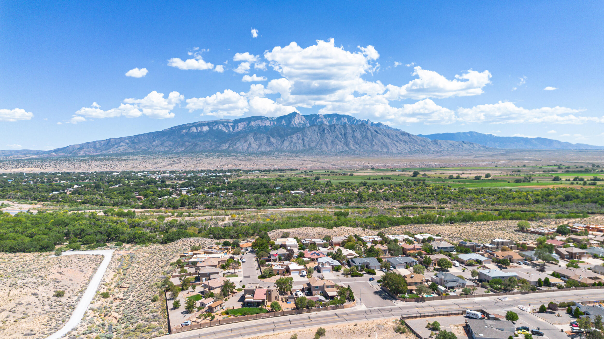 2579 Shavano Peak Drive NE