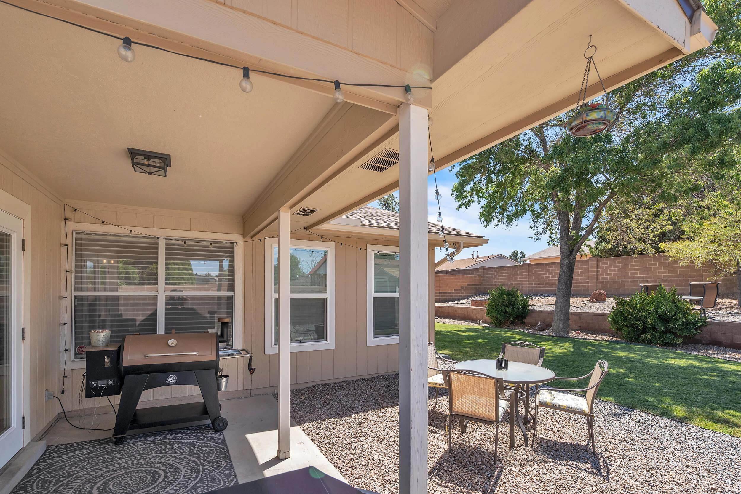 2579 Shavano Peak Drive NE