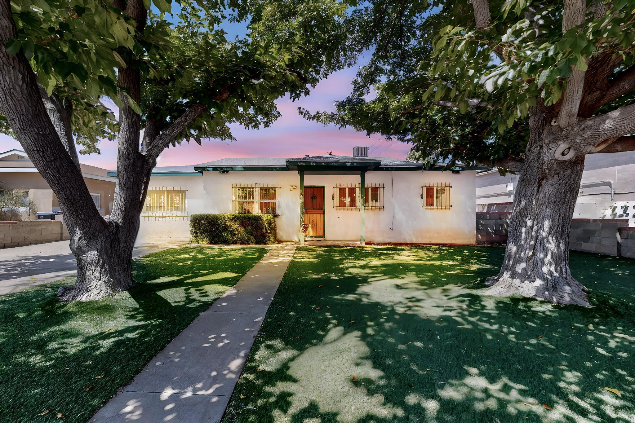 2533 Alvarado Drive NE