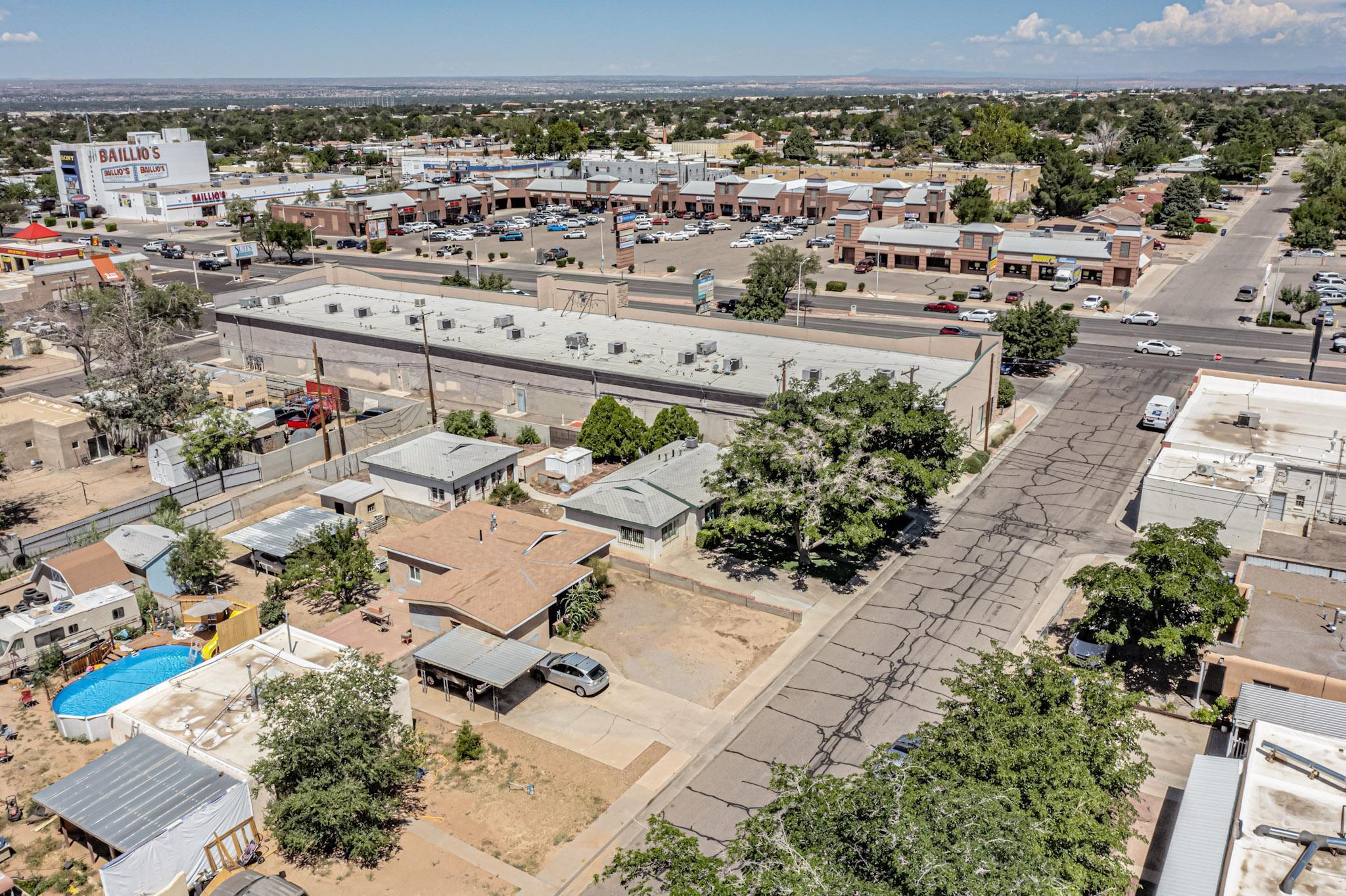 2533 Alvarado Drive NE