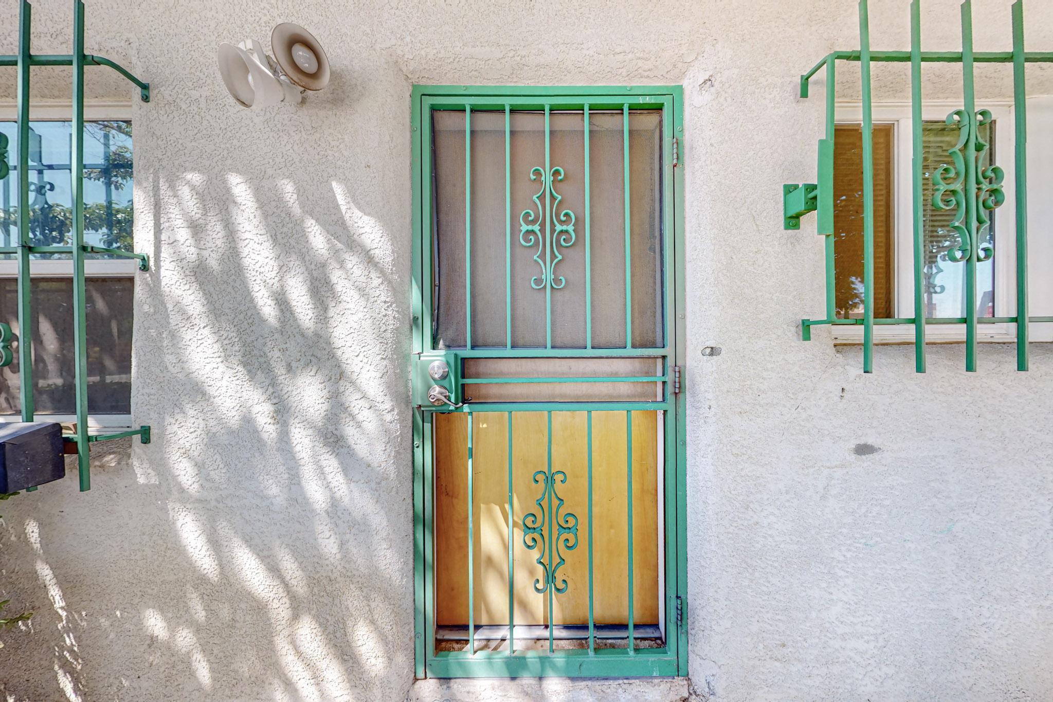 2533 Alvarado Drive NE