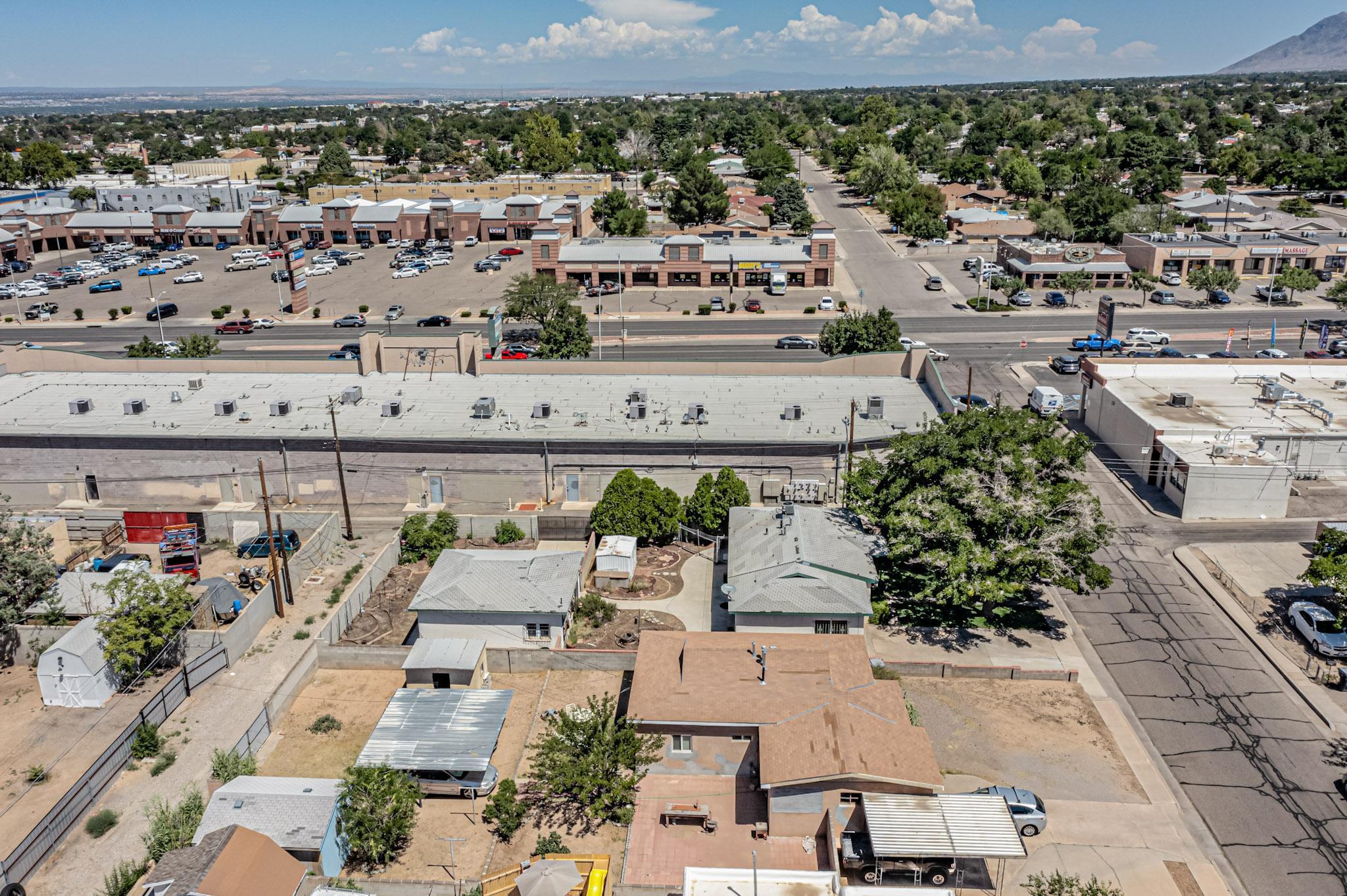 2533 Alvarado Drive NE