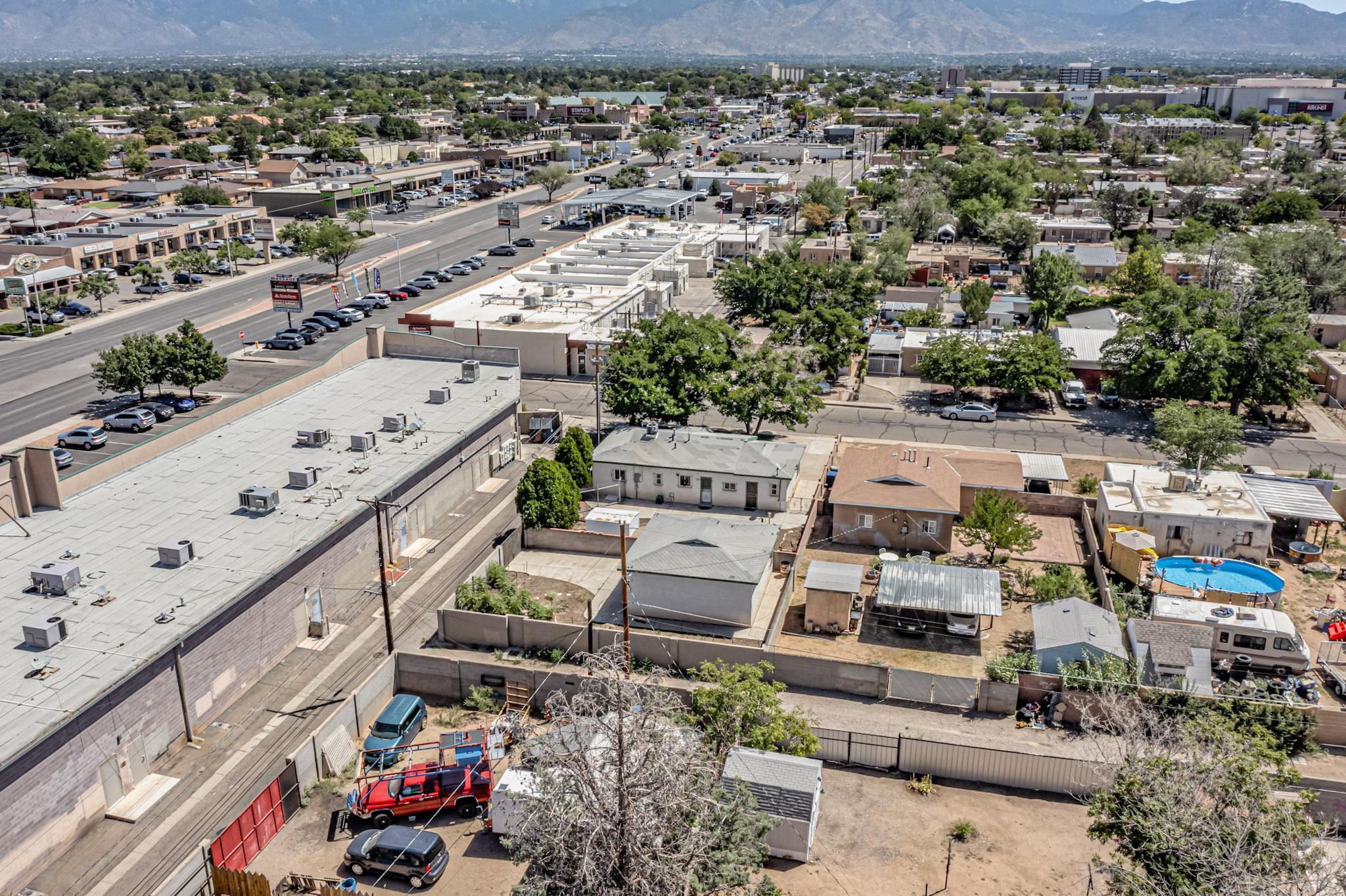 2533 Alvarado Drive NE