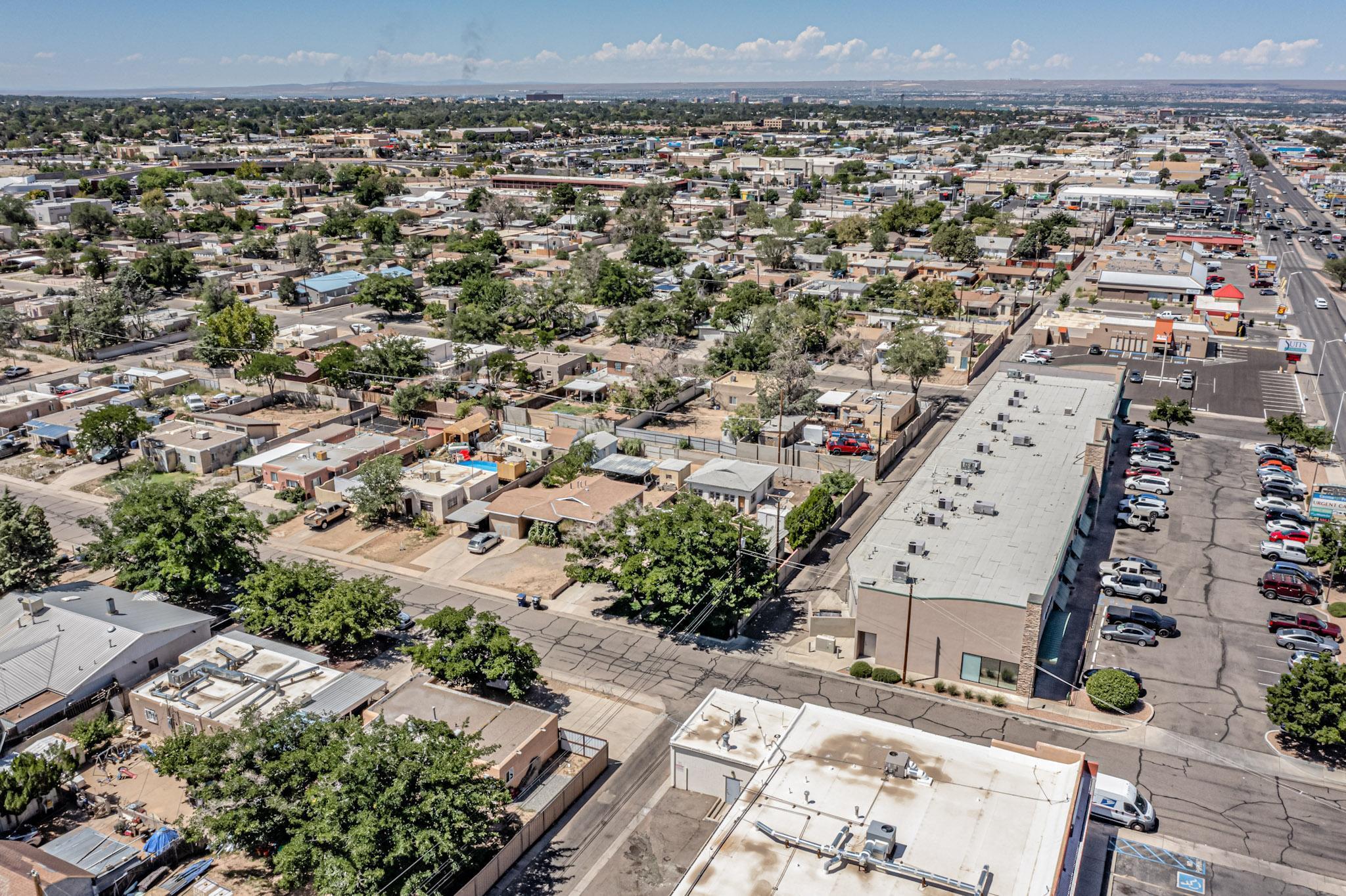 2533 Alvarado Drive NE