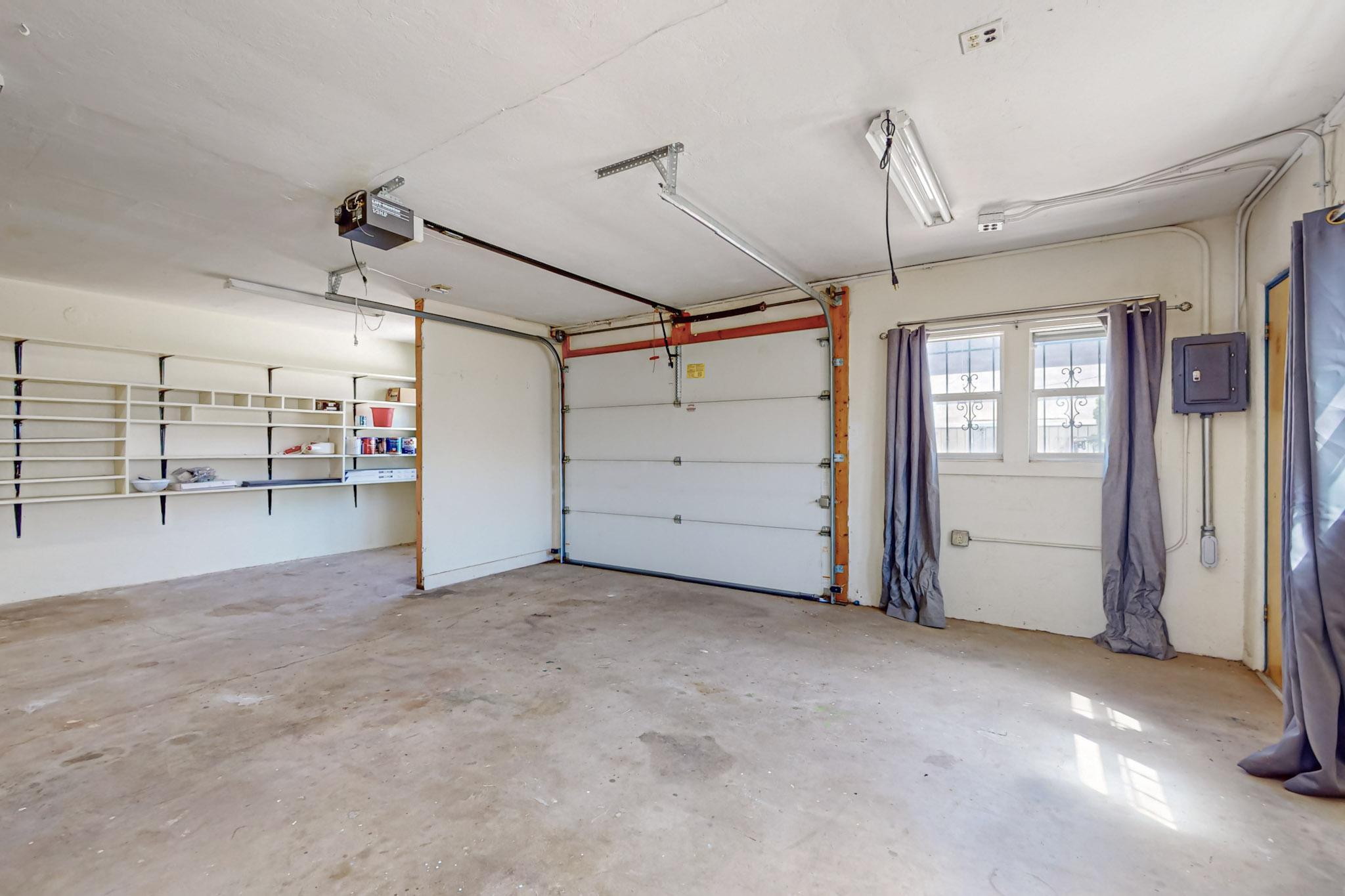 2533 Alvarado Drive NE