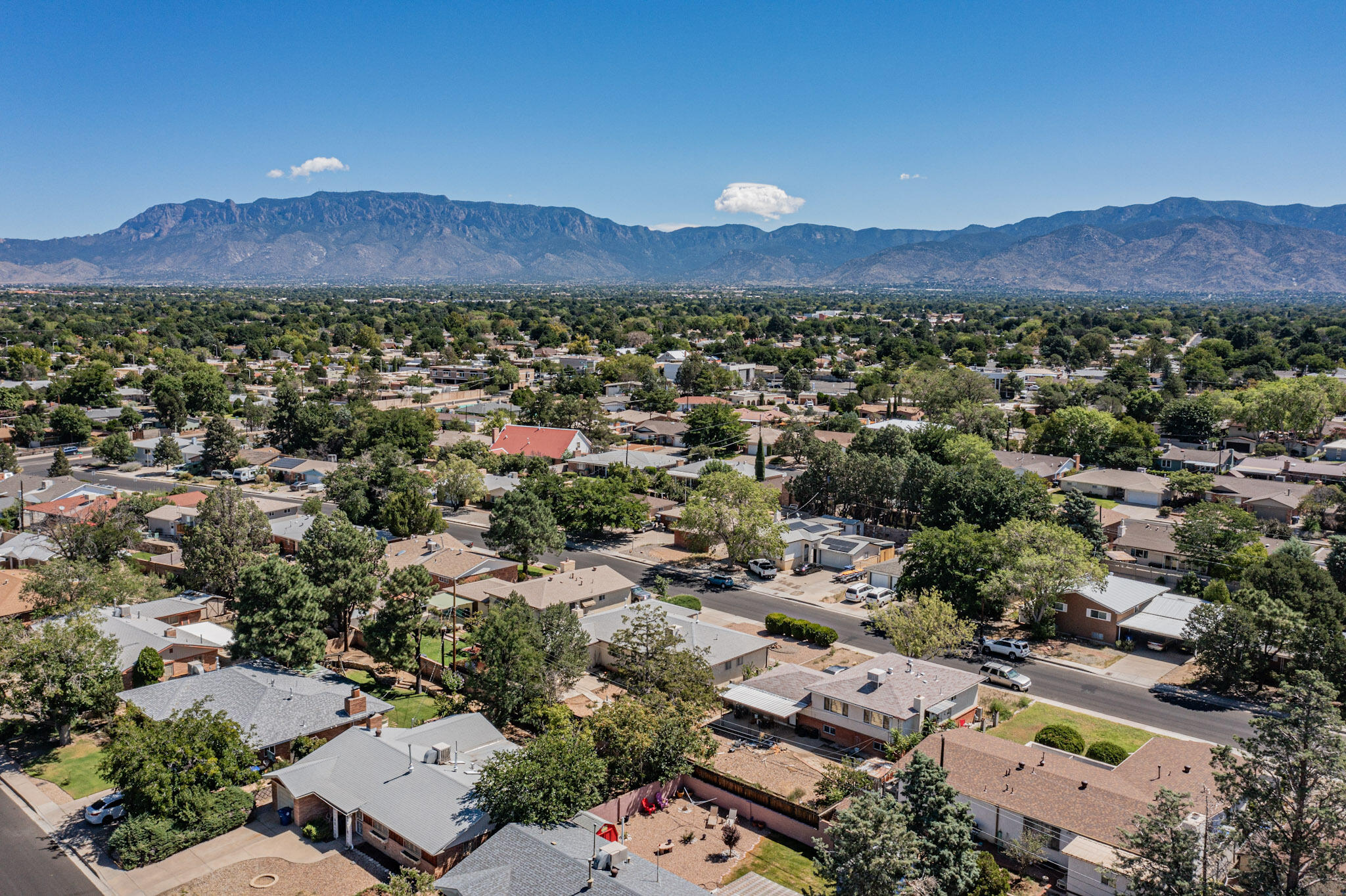 2909 GEORGIA Street NE