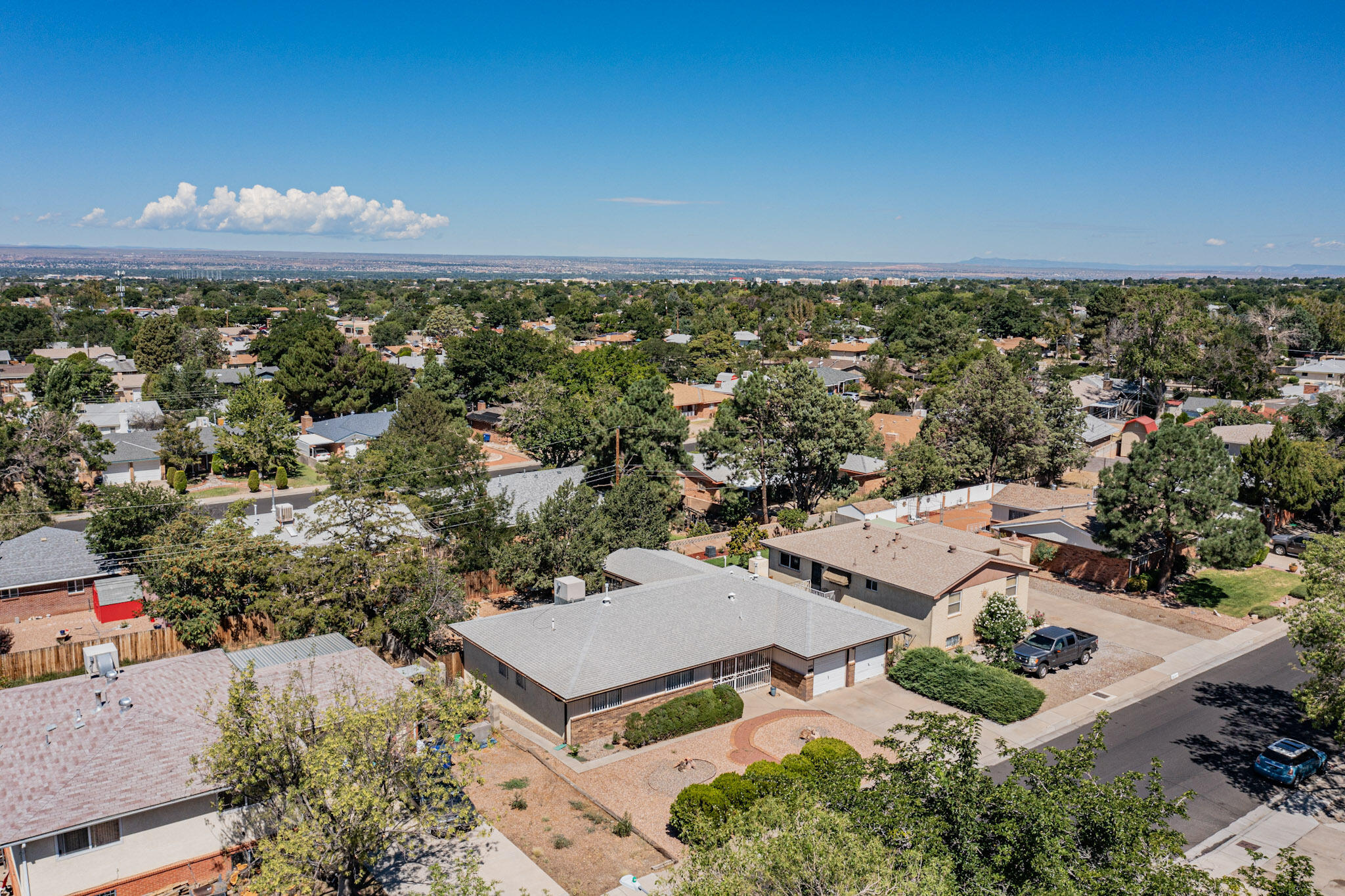 2909 GEORGIA Street NE