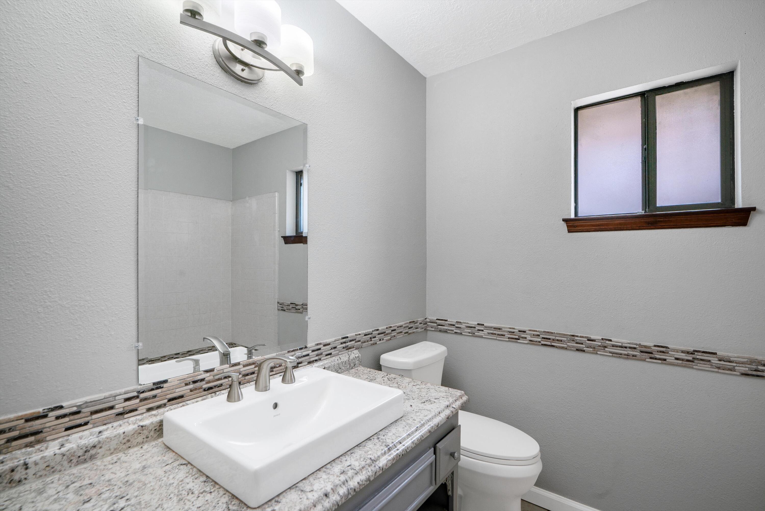 14208 ENCANTADO Road NE