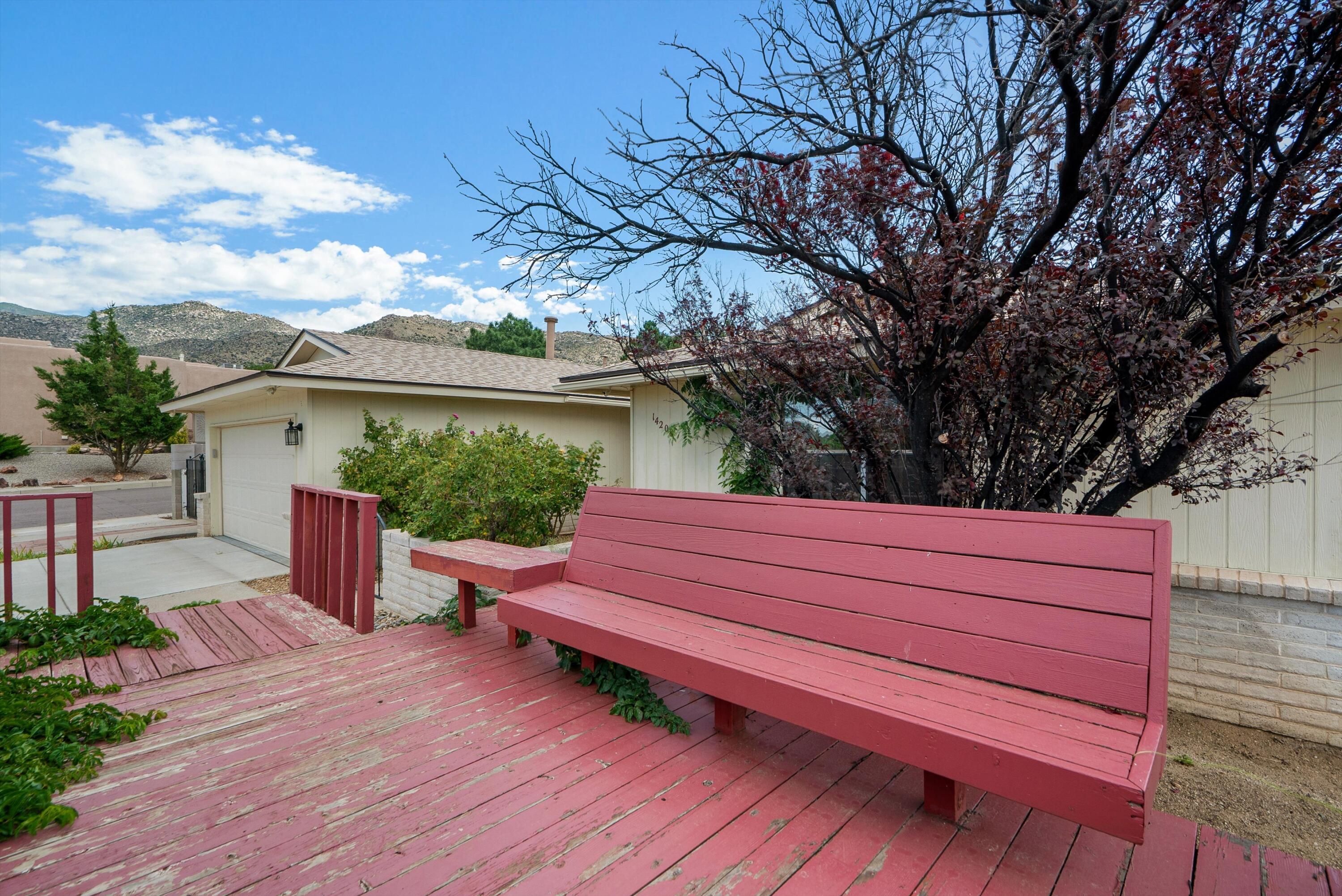 14208 ENCANTADO Road NE