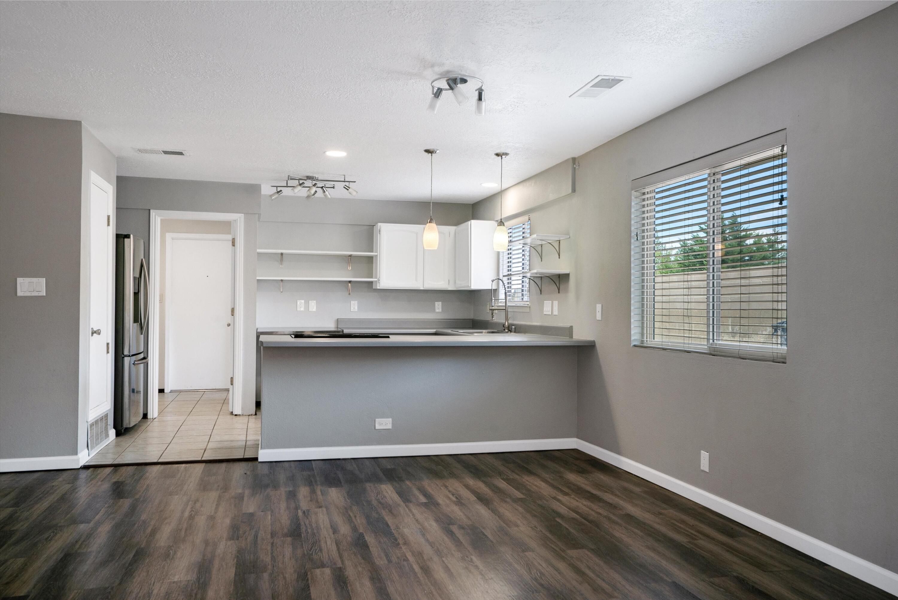 14208 ENCANTADO Road NE