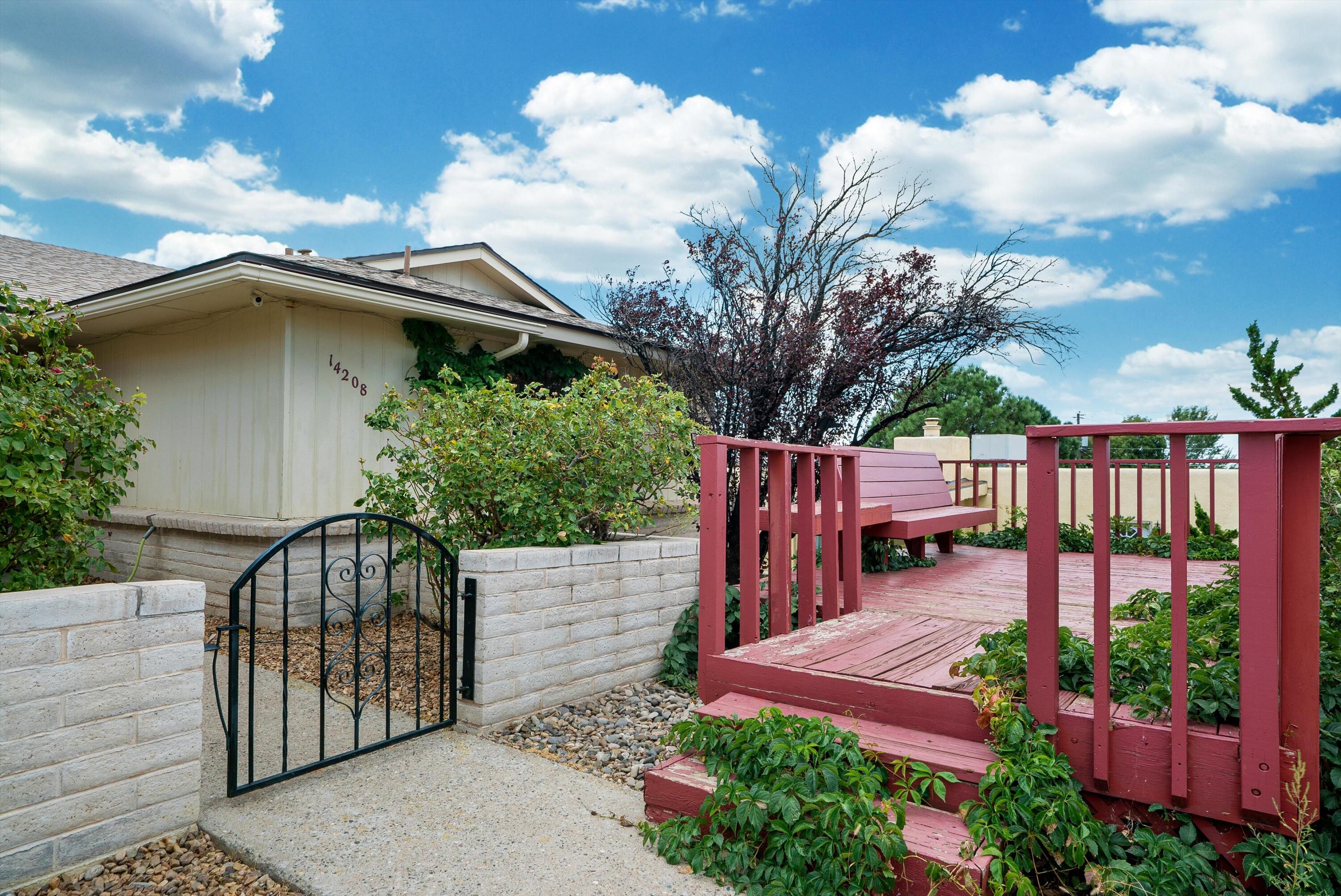 14208 ENCANTADO Road NE