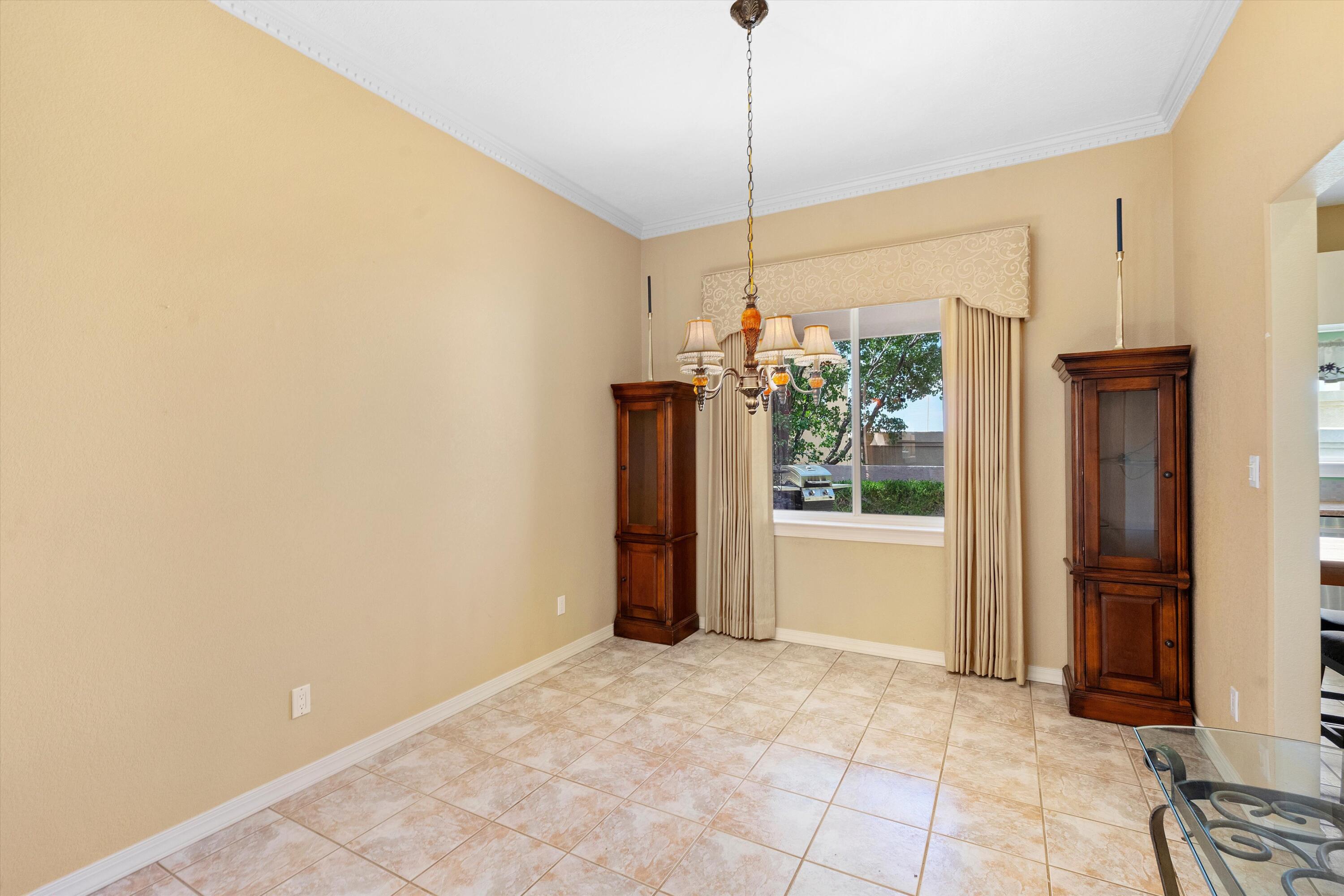 7605 La Mariposa Place NE