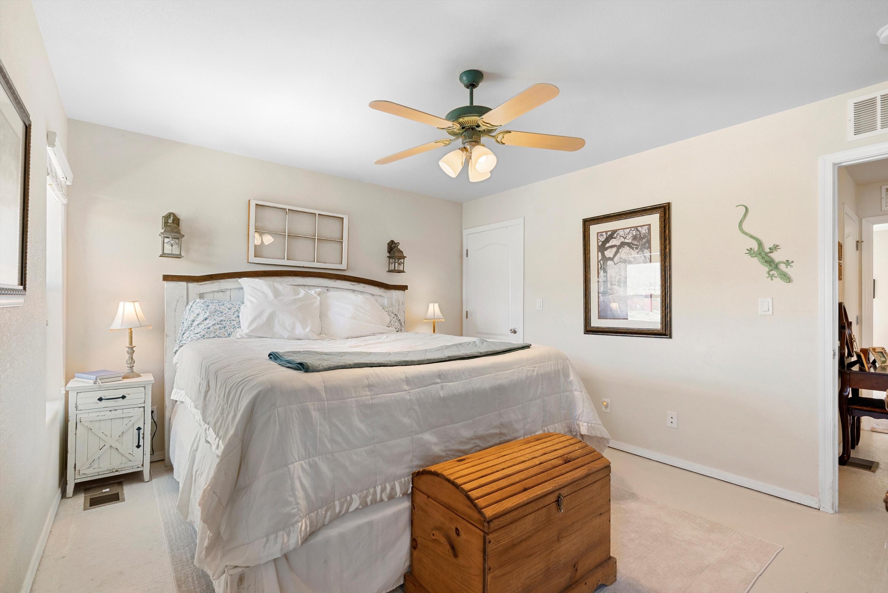 11808 CICADA Road SE