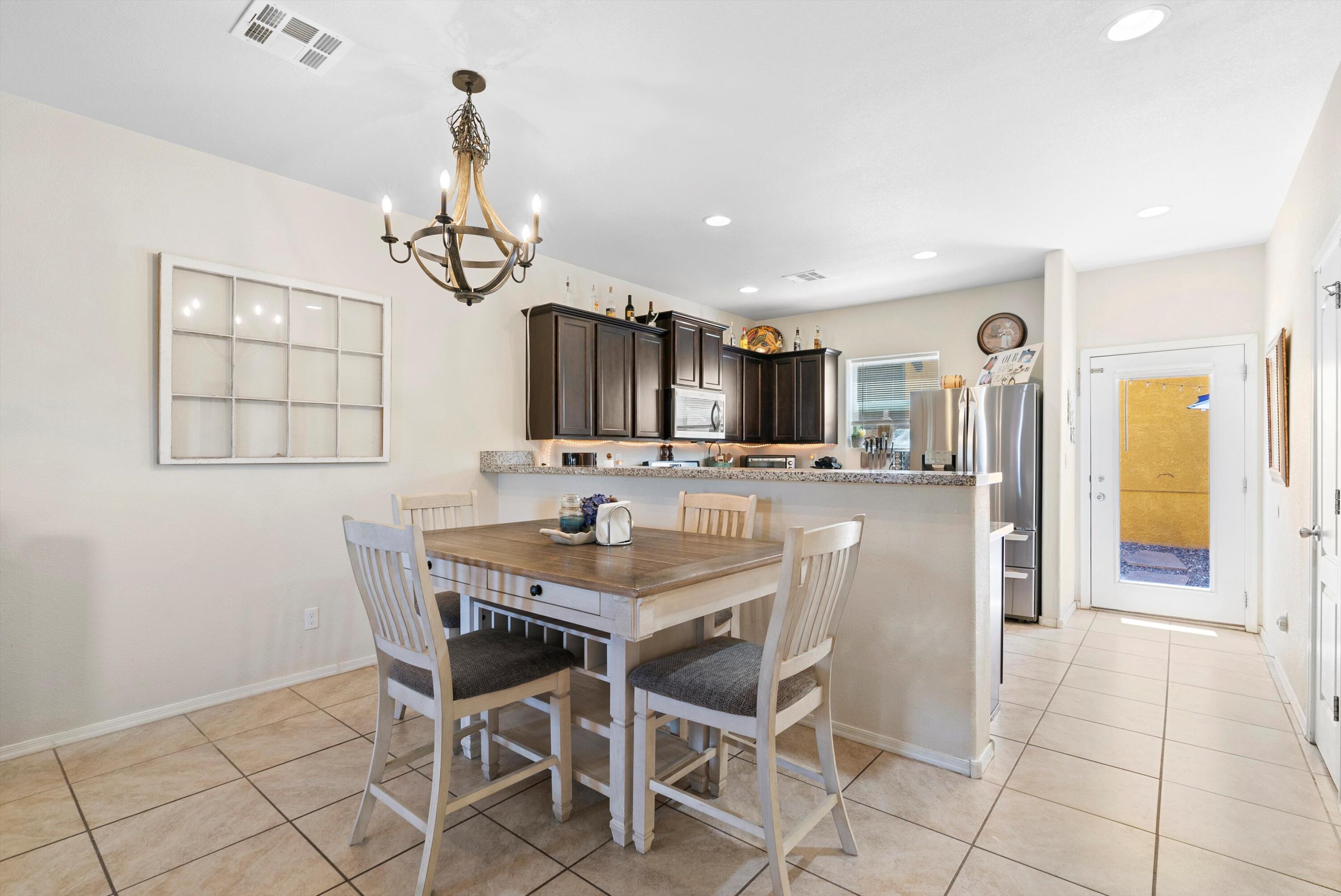 11808 CICADA Road SE