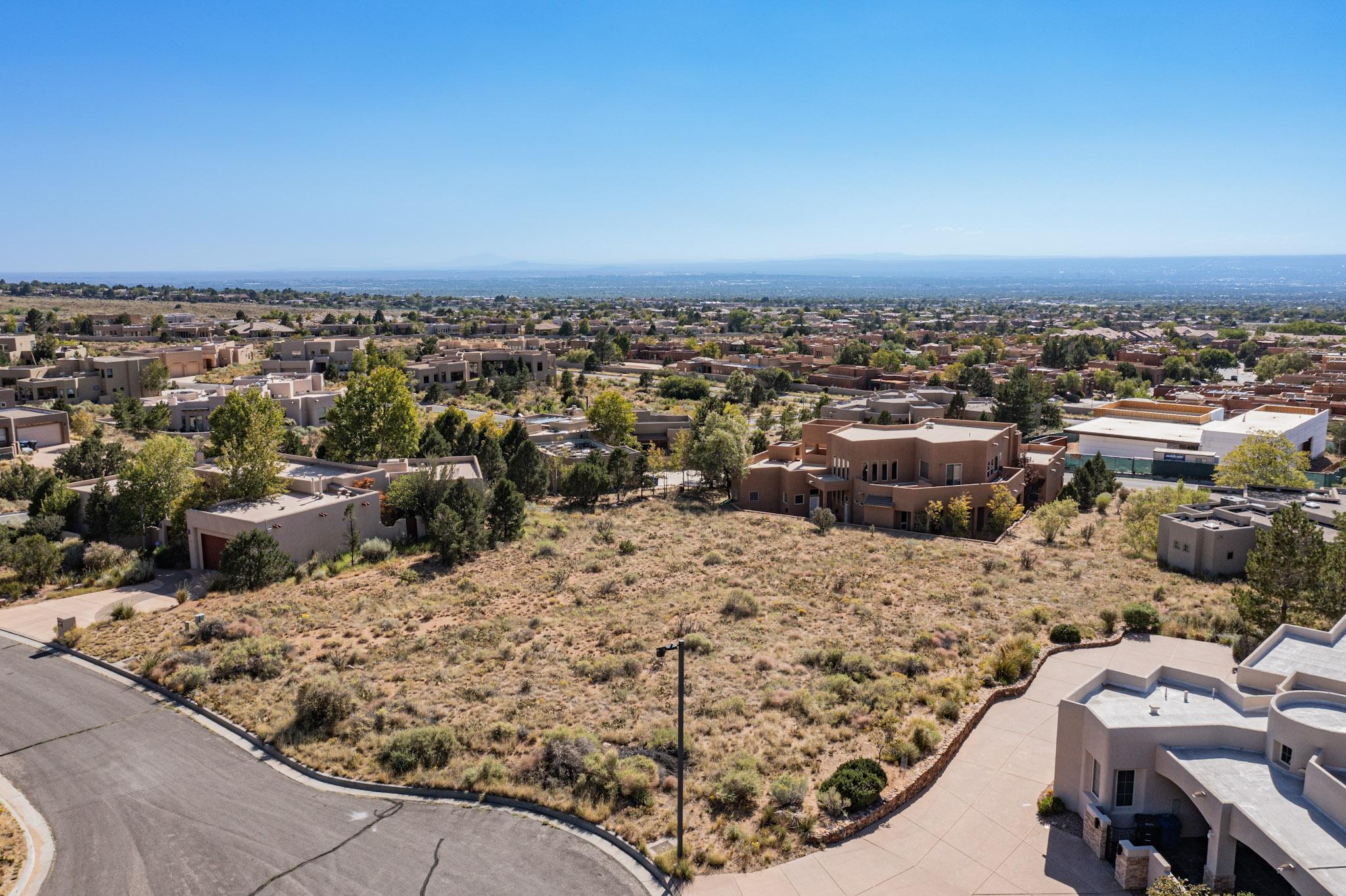 6105 Club Cholla Court NE