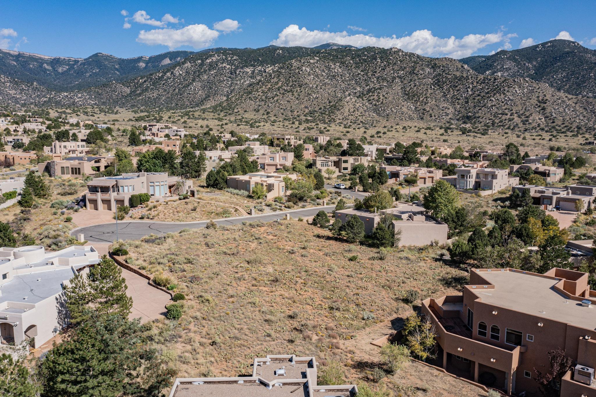 6105 Club Cholla Court NE