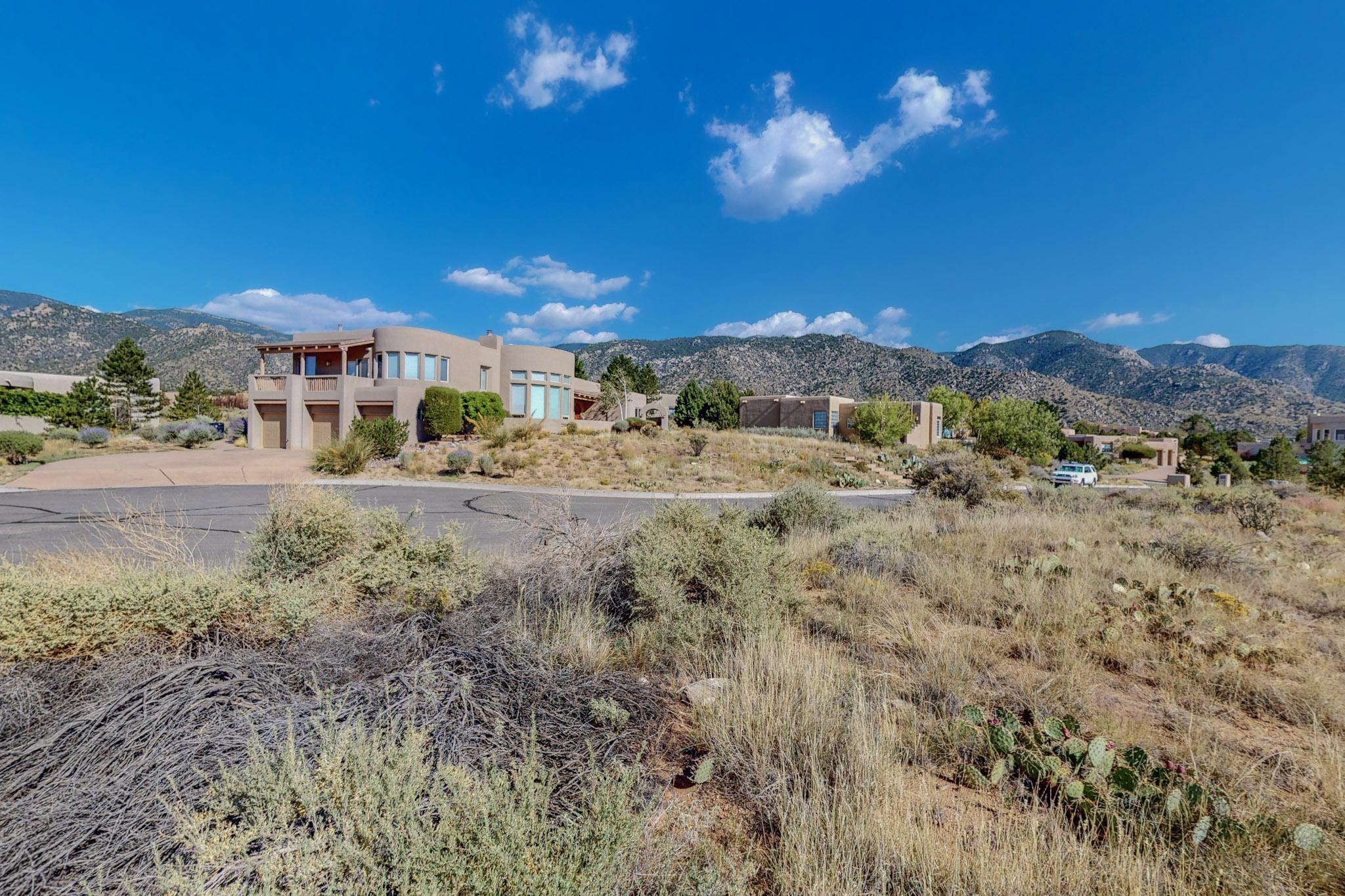 6105 Club Cholla Court NE