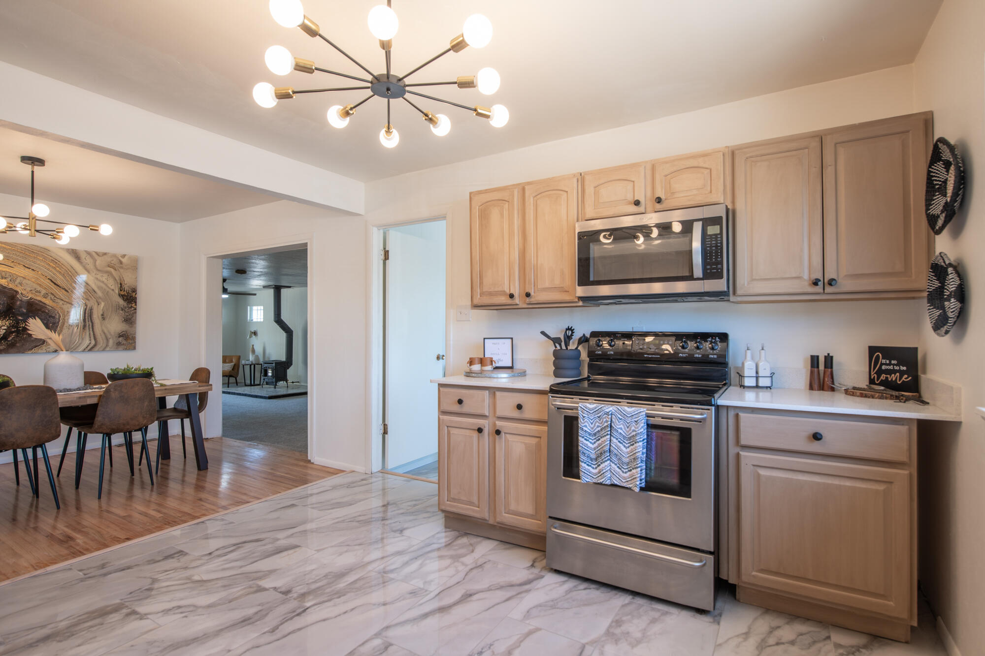 10416 PRINCESS JEANNE Avenue NE