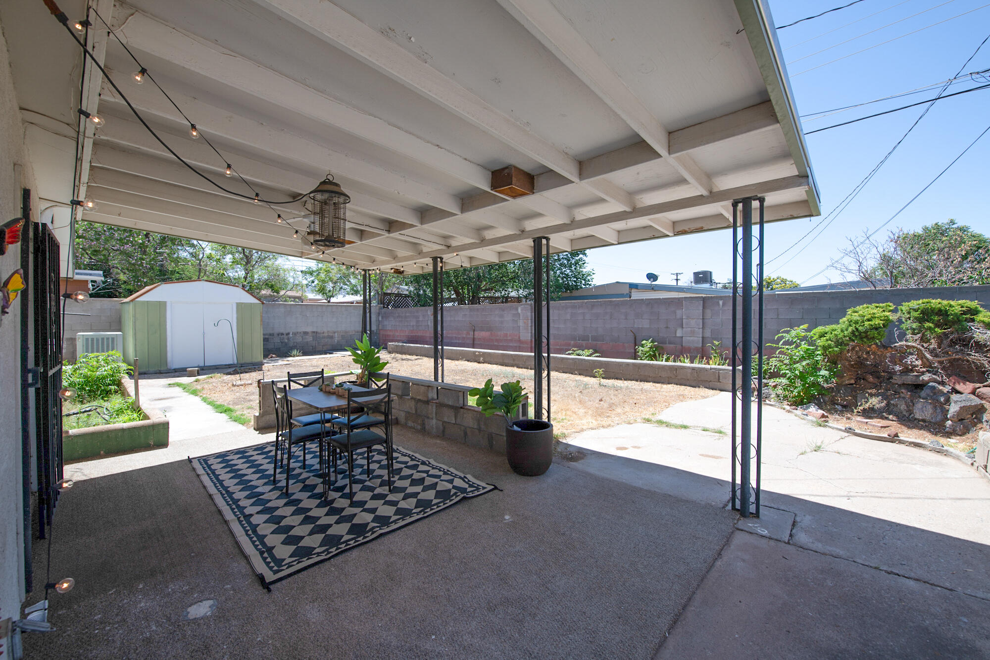 10416 PRINCESS JEANNE Avenue NE